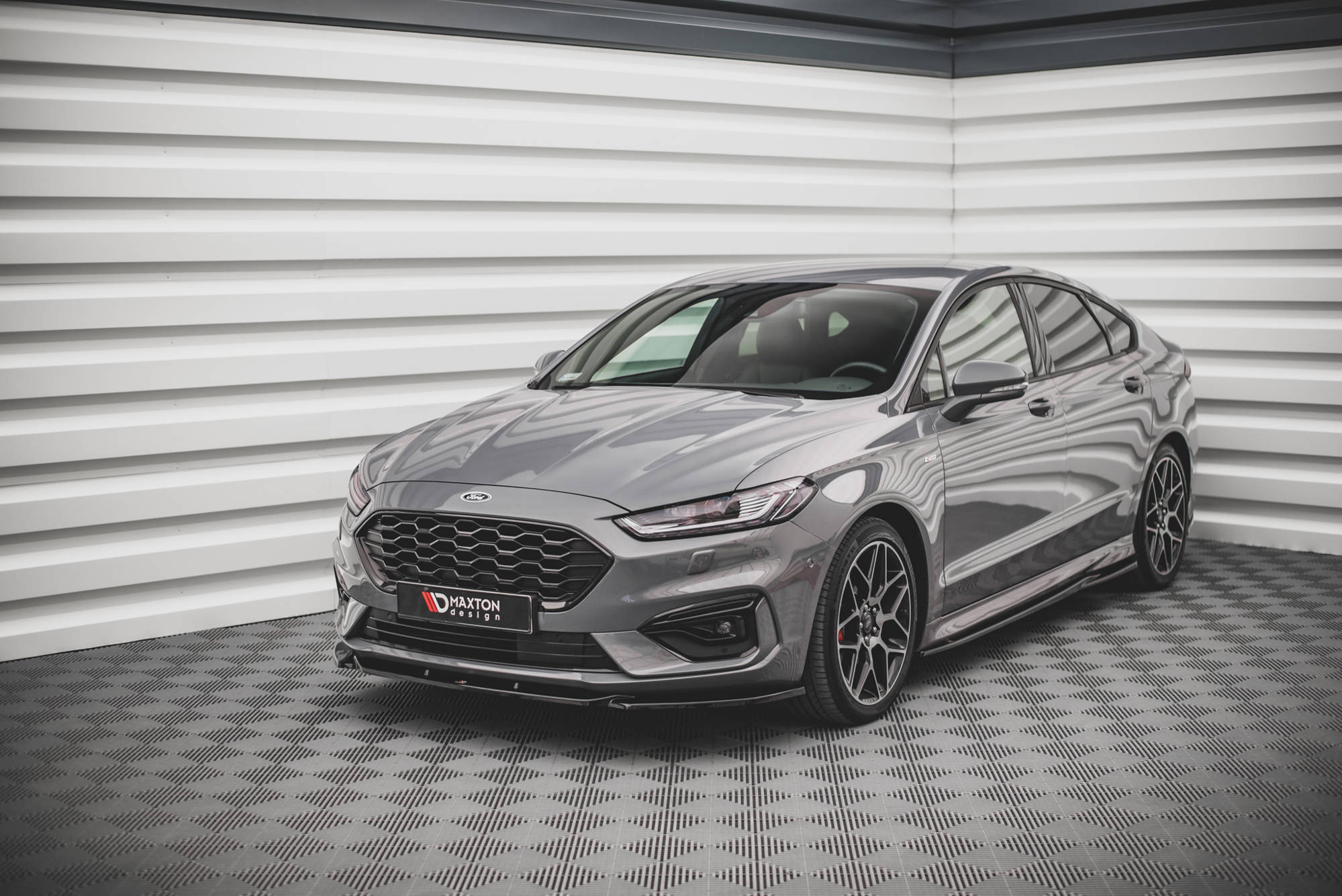 Maxton Design Передний сплиттер V.2 для Ford Mondeo ST-Line Mk5 (рестайлинг)