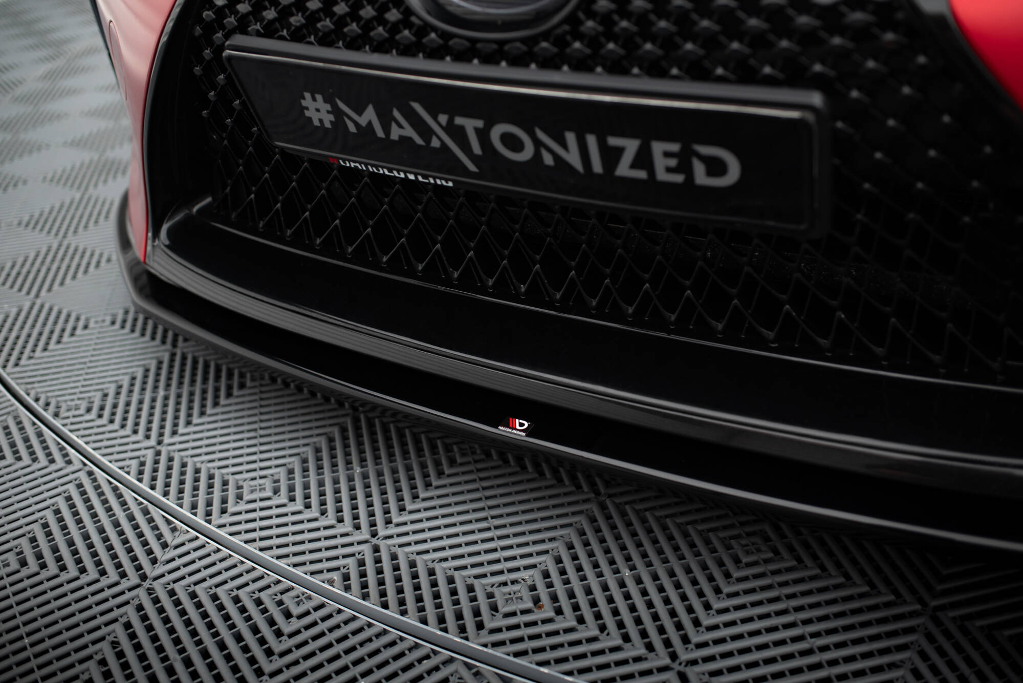 Maxton Design Передний сплиттер V.2 для Lexus LC 500 — изображение 3