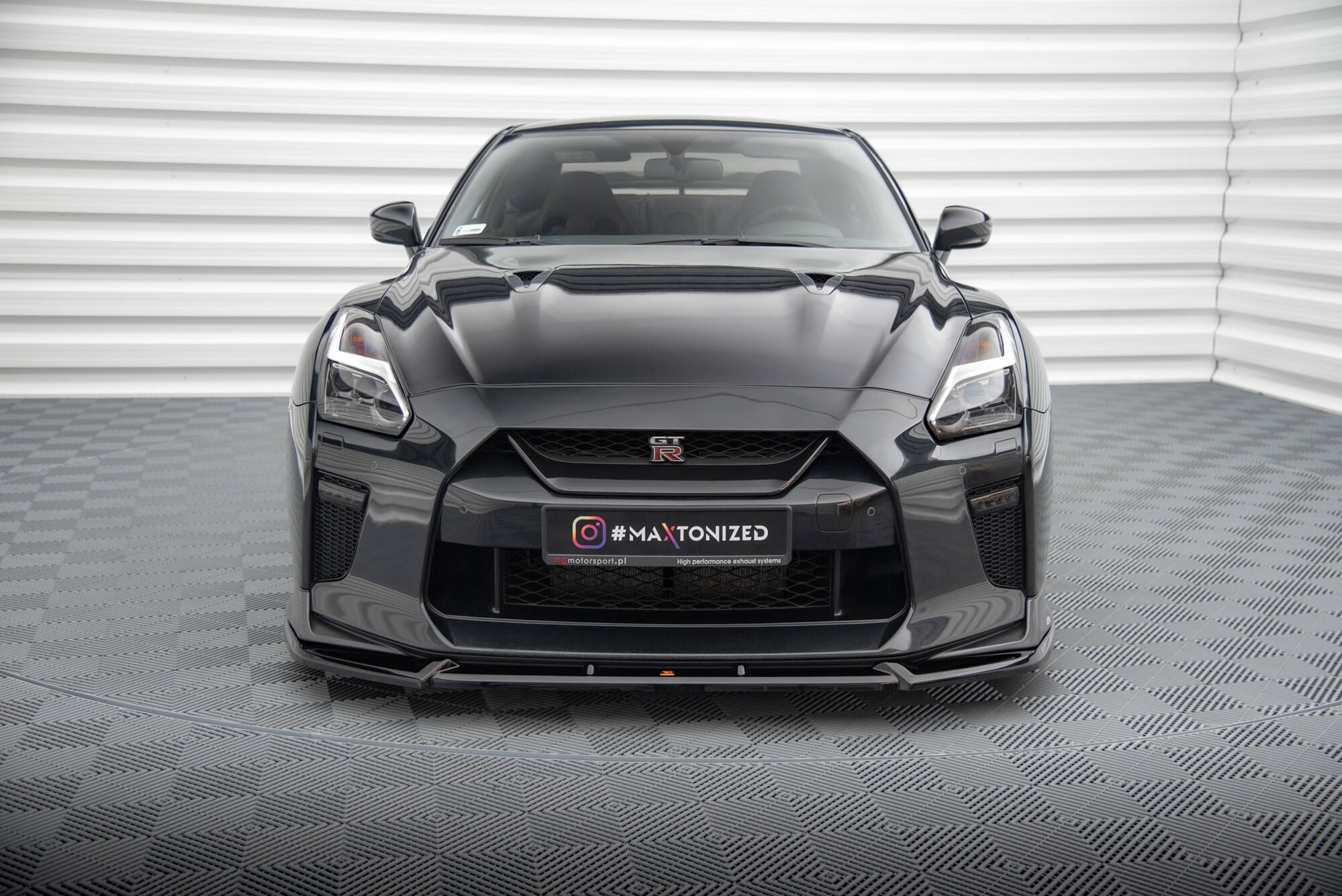 Maxton Design Передний сплиттер V.2 для Nissan GTR R35 (рестайлинг) — изображение 2
