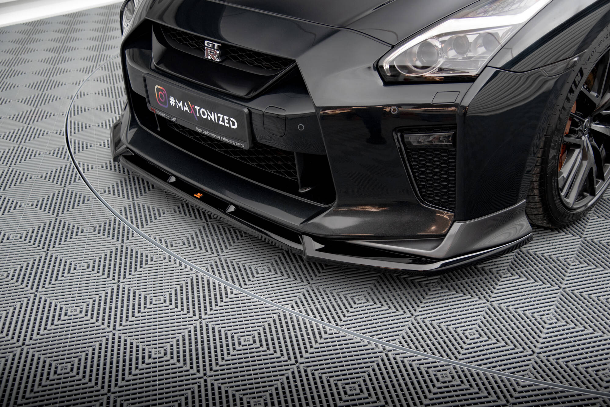 Maxton Design Передний сплиттер V.2 для Nissan GTR R35 (рестайлинг)