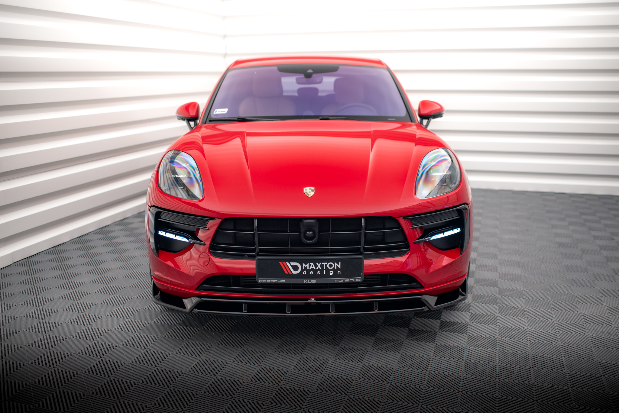 Maxton Design Передний сплиттер V.2 для Porsche Macan GTS / Sport Design Mk1 Facelift — изображение 2