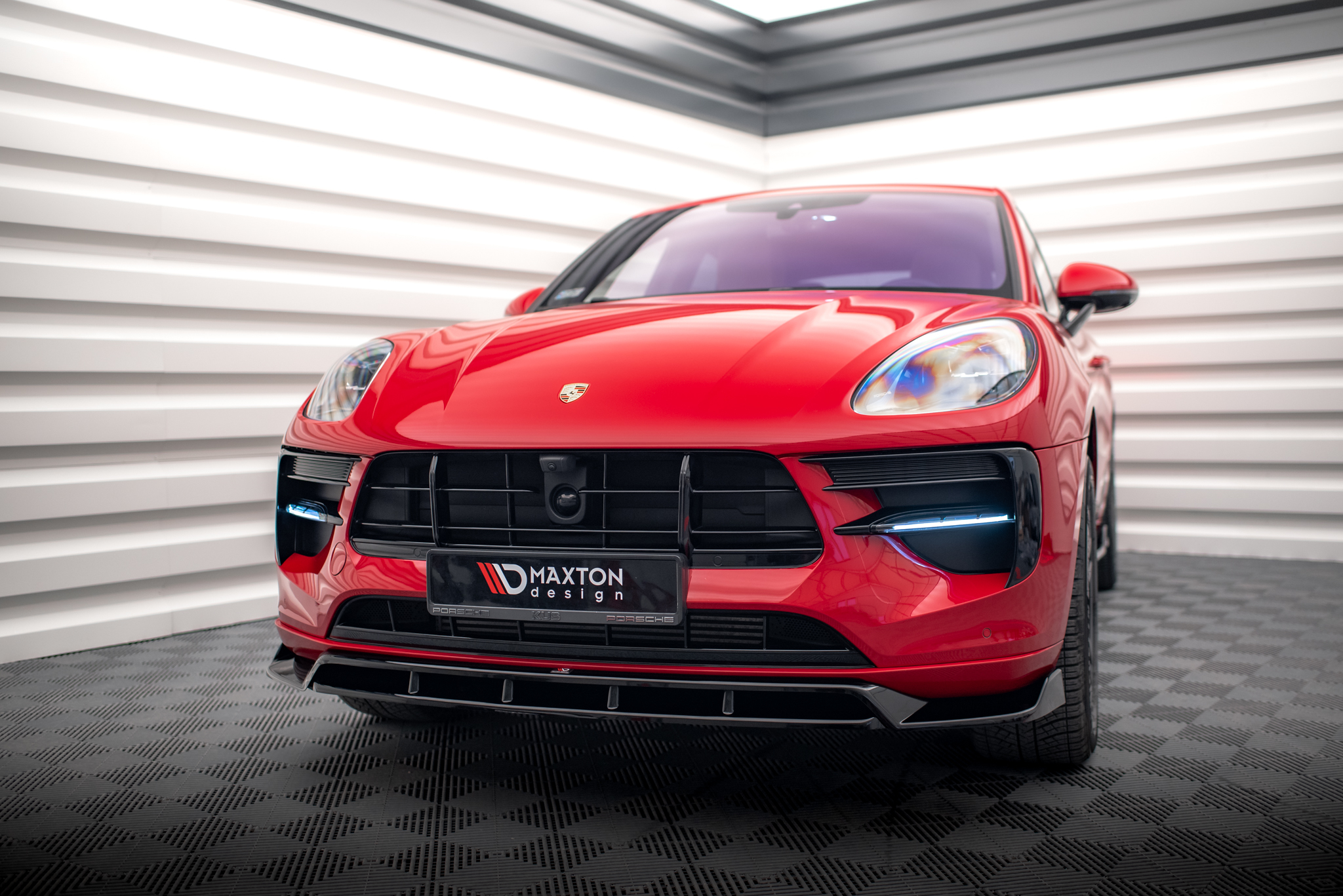 Maxton Design Передний сплиттер V.2 для Porsche Macan GTS / Sport Design Mk1 Facelift