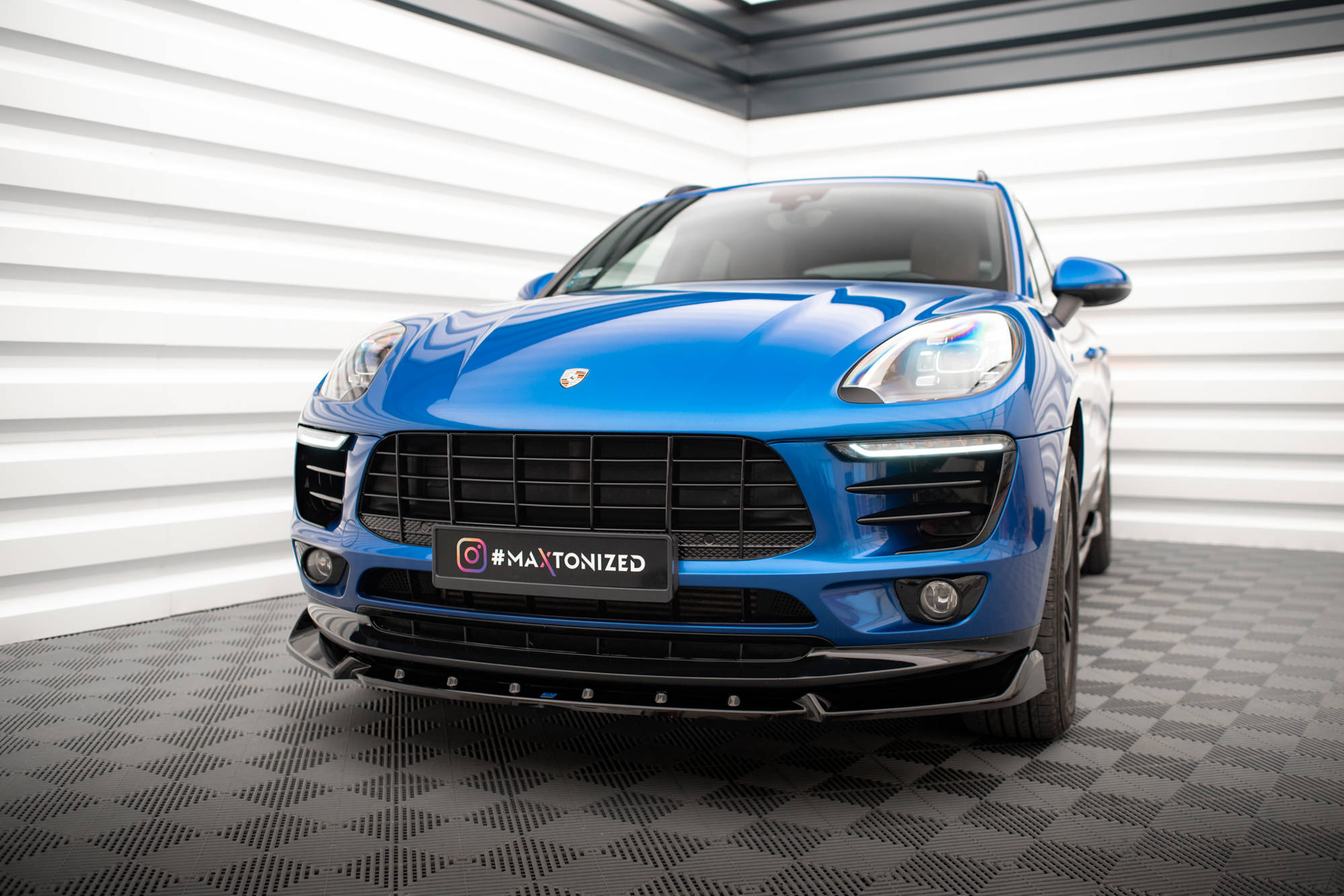 Maxton Design Передний сплиттер V.2 для Porsche Macan Mk1