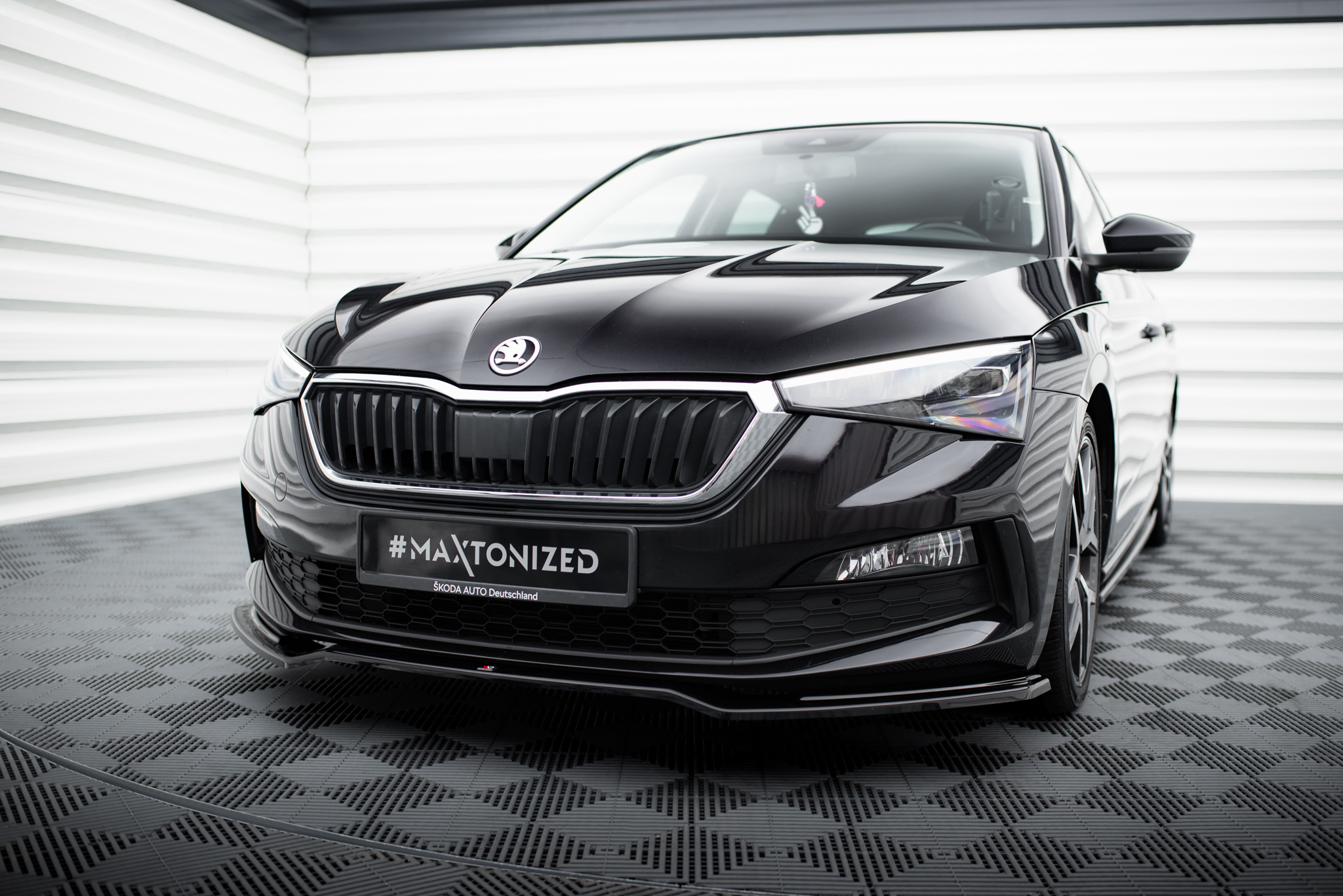 Maxton Design Передний сплиттер V.2 Skoda Scala