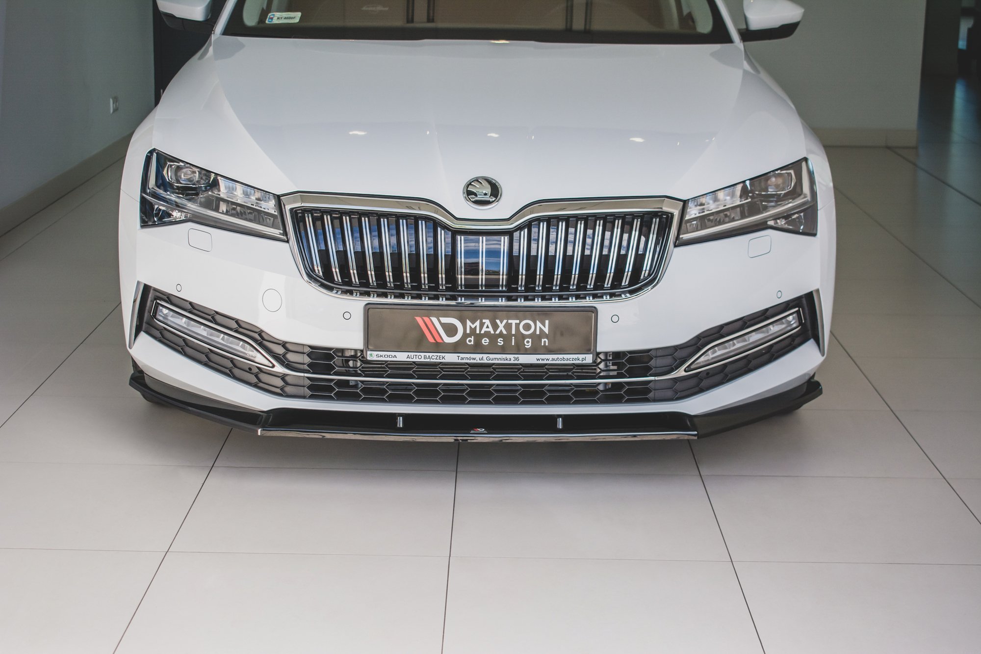 Maxton Design Передний сплиттер V.2 Skoda Superb Liftback/Combi Mk3 Facelift