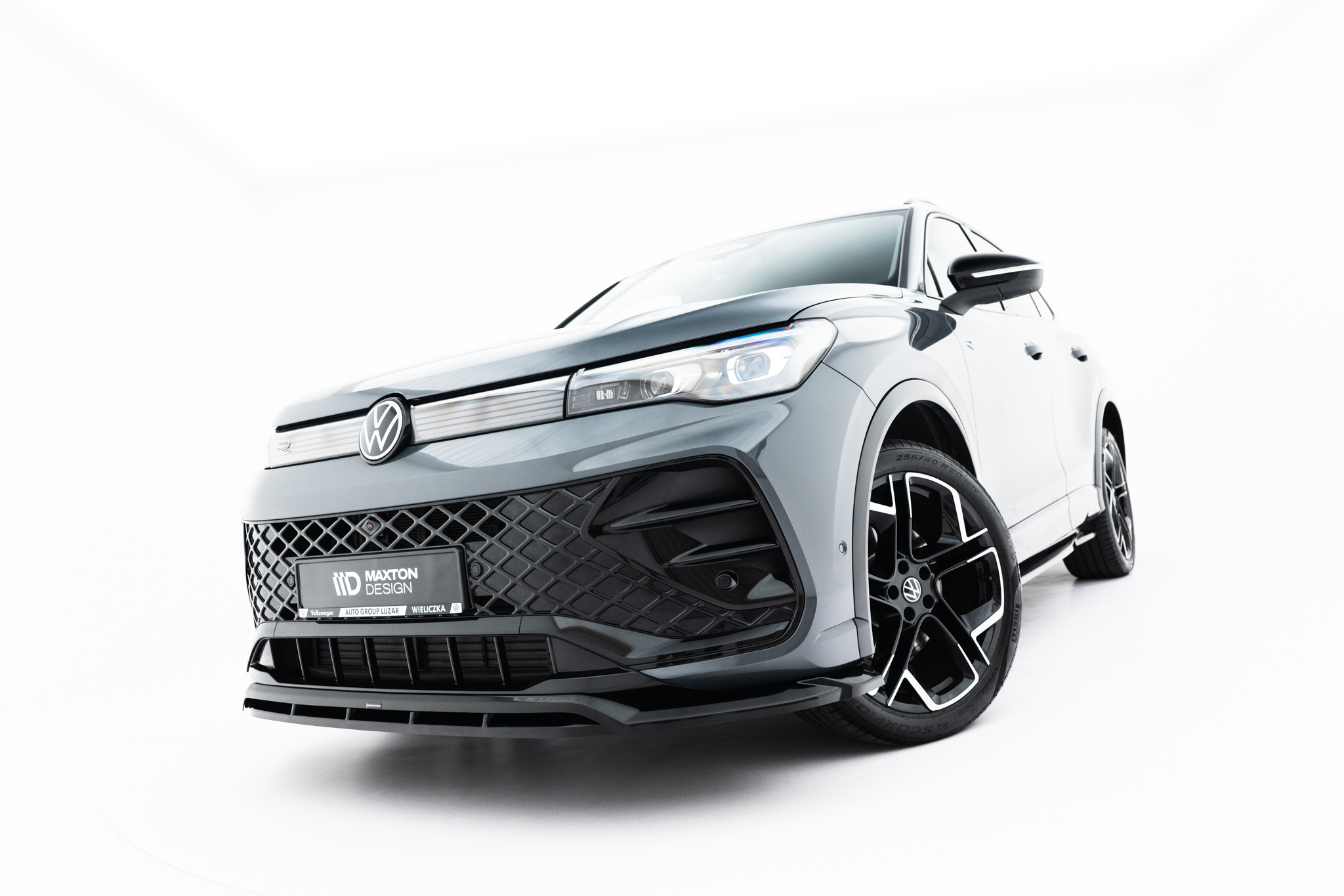 Maxton Design Передний сплиттер V.2 для Volkswagen Tiguan R-Line Mk3 — изображение 3