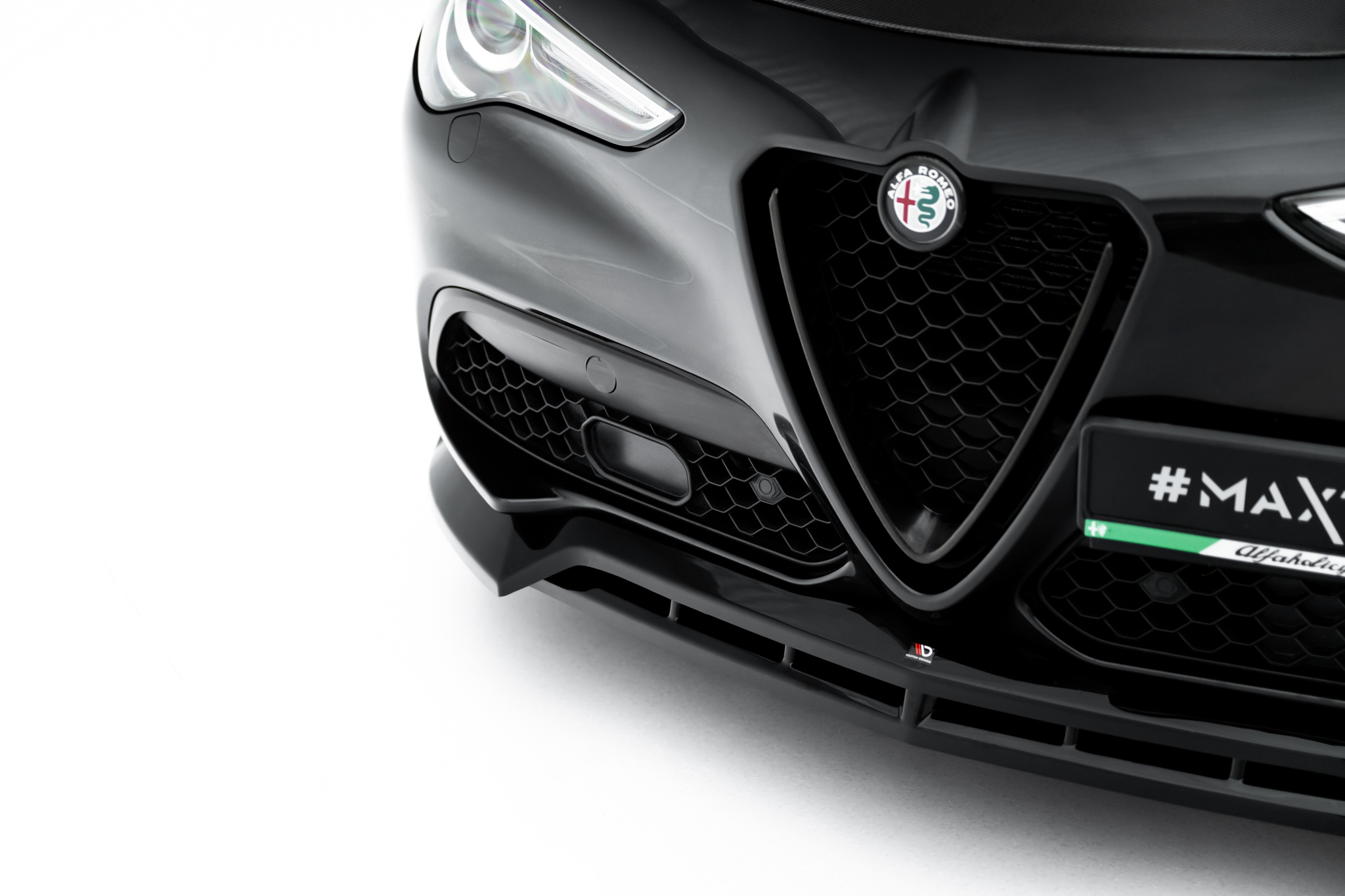 Maxton Design Передний сплиттер V.3 для Alfa Romeo Stelvio Mk1 — изображение 3