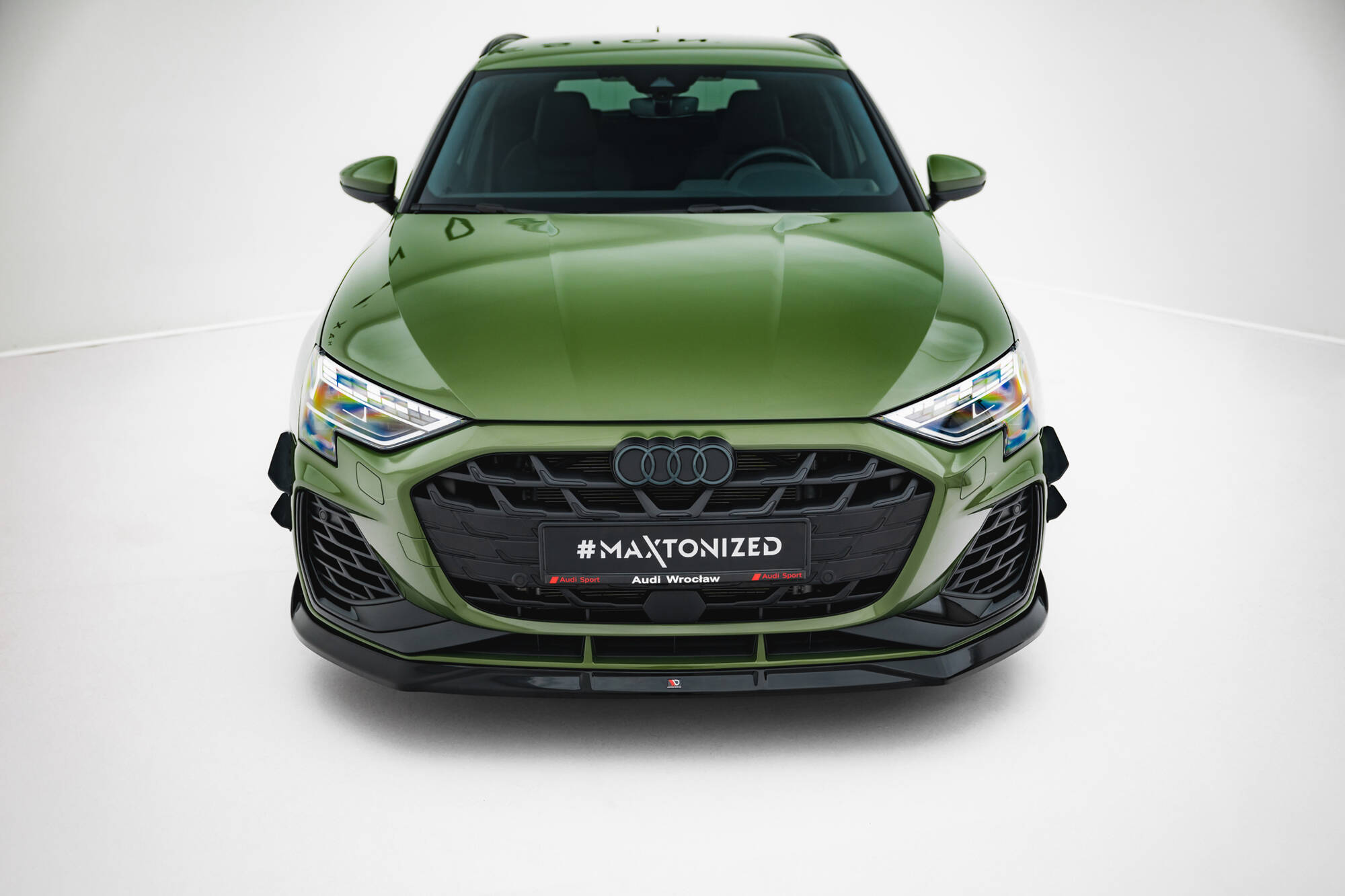 Maxton Design Передний сплиттер V.3 для Audi S3 Sportback / A3 S-line Sportback 8Y (рестайлинг). — изображение 2