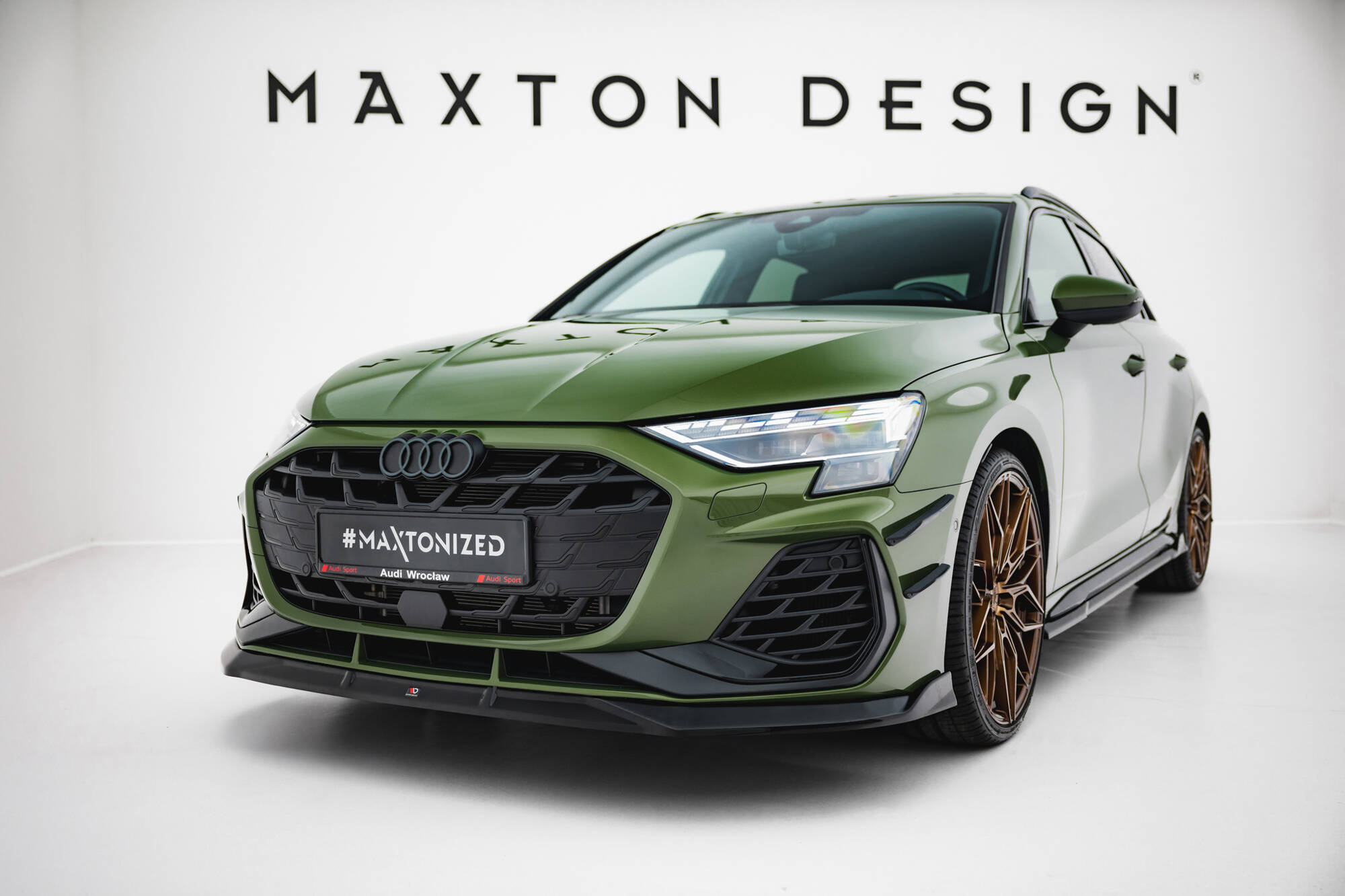 Maxton Design Передний сплиттер V.3 для Audi S3 Sportback / A3 S-line Sportback 8Y (рестайлинг).