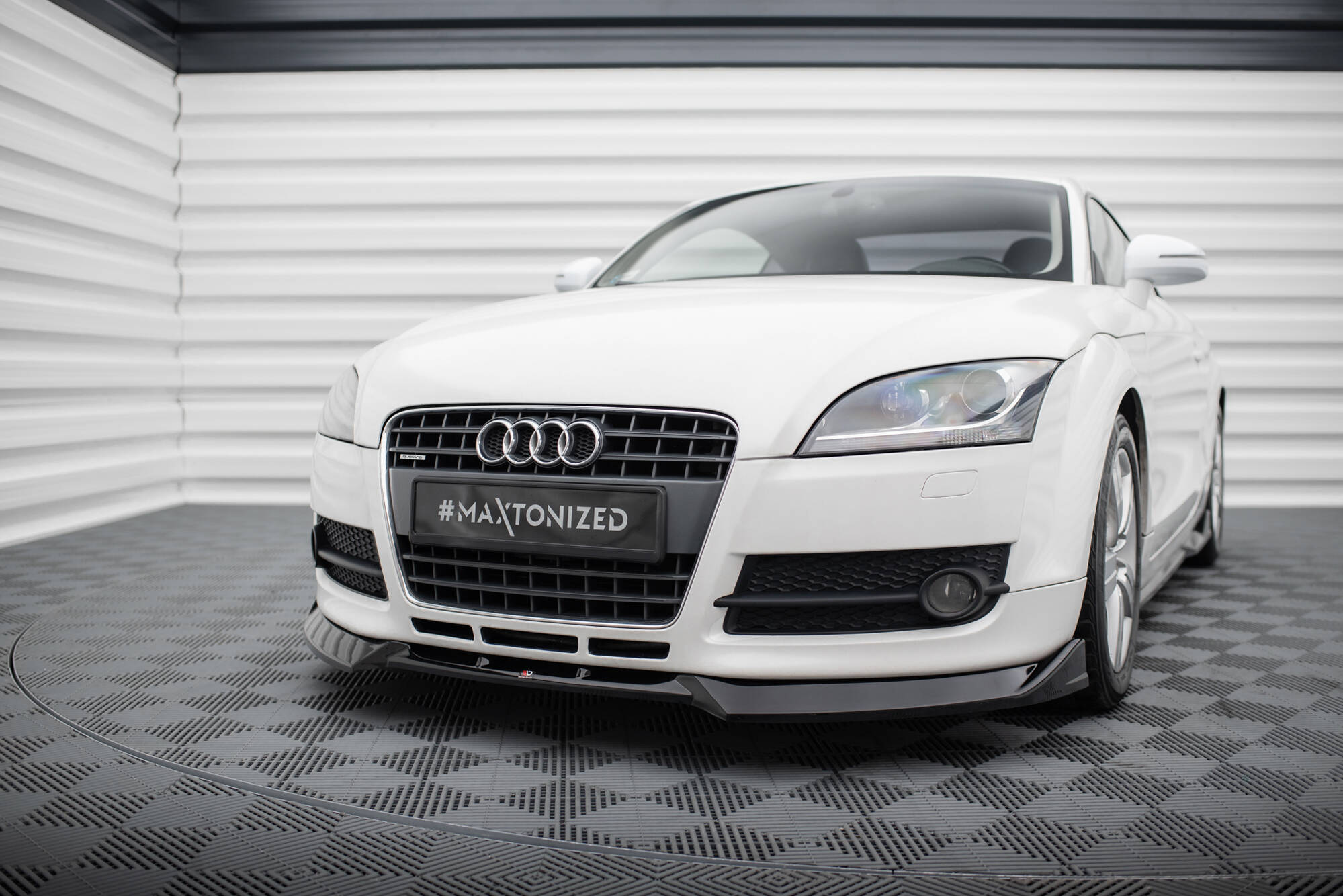 Maxton Design Передний сплиттер V.3 для Audi TT 8J