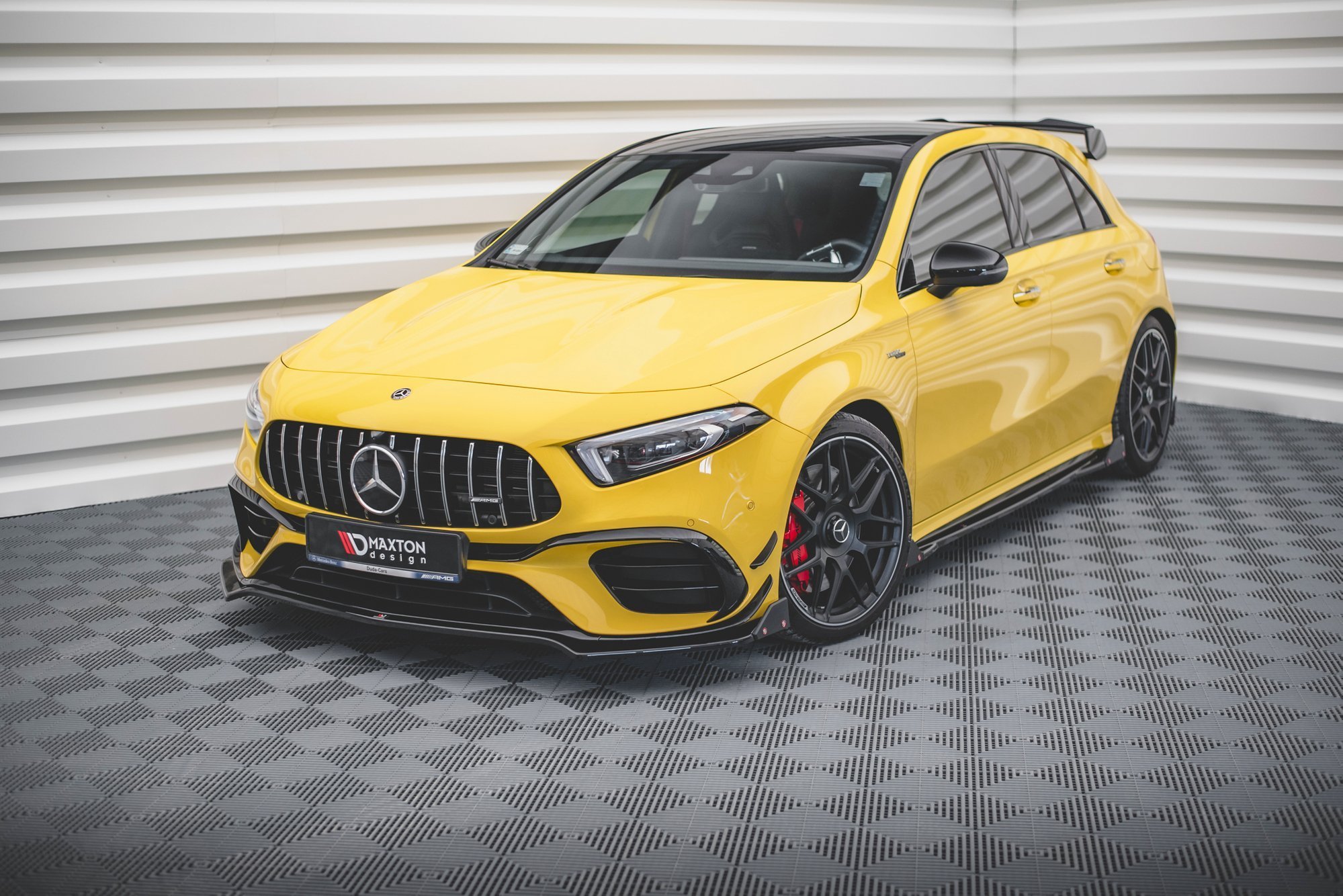 Maxton Design Передний сплиттер V.3 + закрылки Mercedes-AMG A 45 S Aero Pack W177
