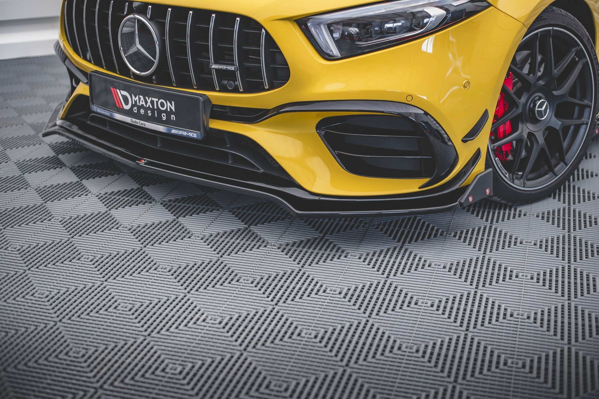 Maxton Design Передний сплиттер V.3 + закрылки Mercedes-AMG A 45 S Aero Pack W177 — изображение 2