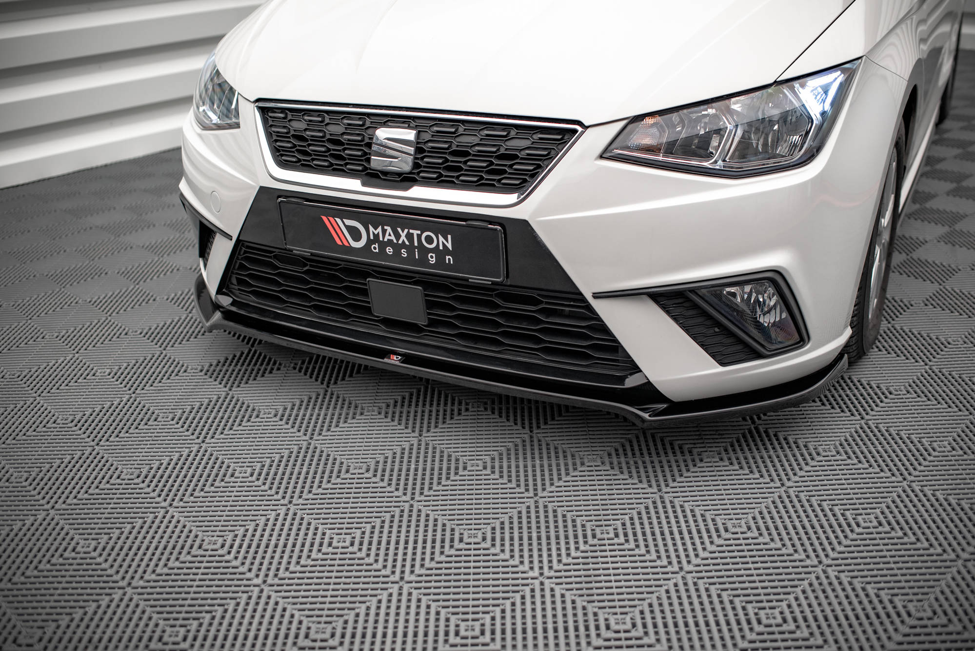 Maxton Design Передний сплиттер V.3 для Seat Ibiza FR/ Standard Mk5