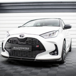 Maxton Design Передний сплиттер V.3 Toyota Yaris Mk4