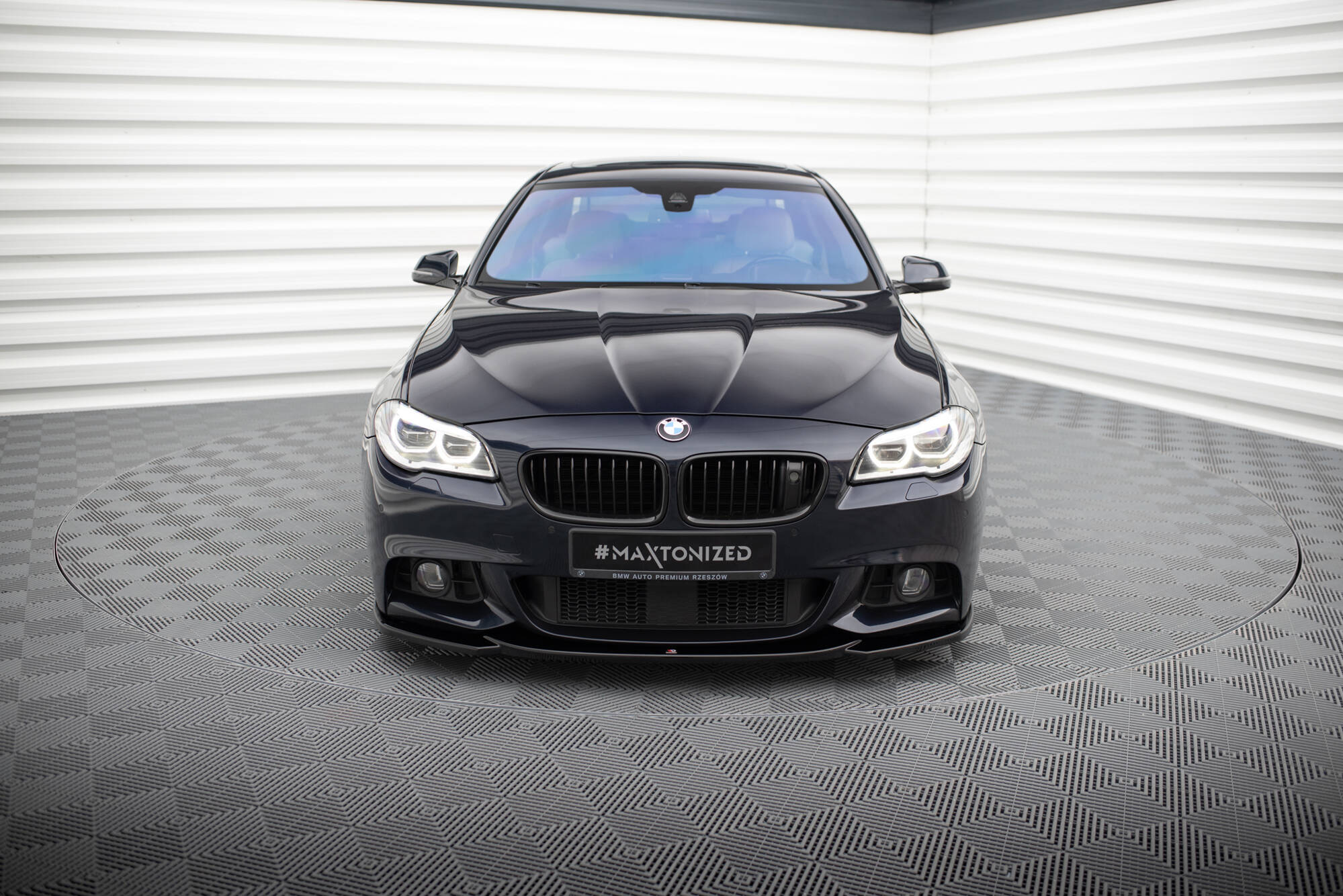 Maxton Design Передний сплиттер V.4 для BMW 5 F10/F11 M-Pack — изображение 2