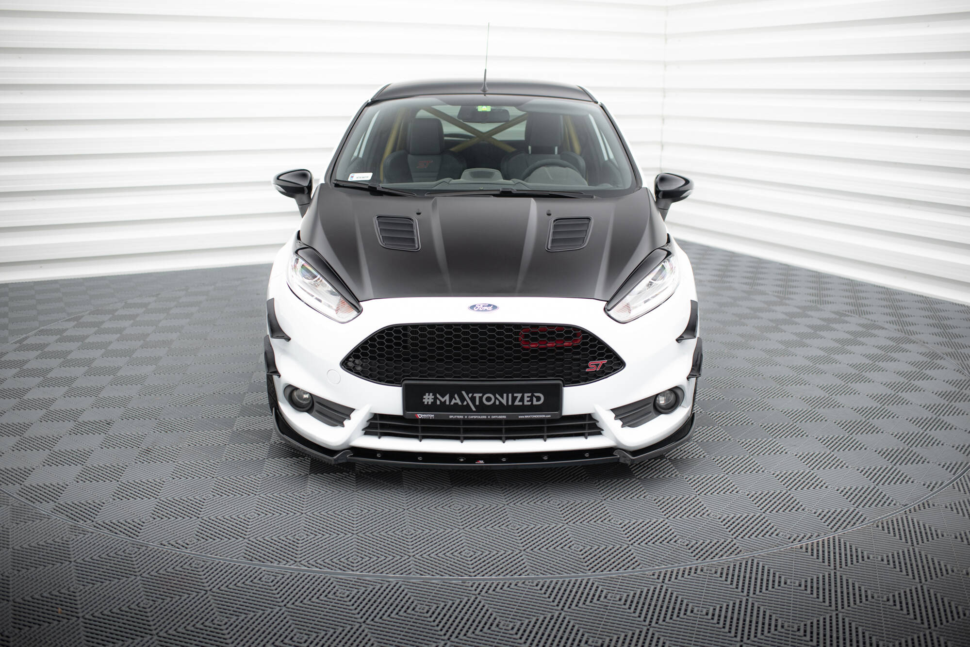 Maxton Design Передний сплиттер V.4 для Ford Fiesta ST Mk7 (рестайлинг) — изображение 2