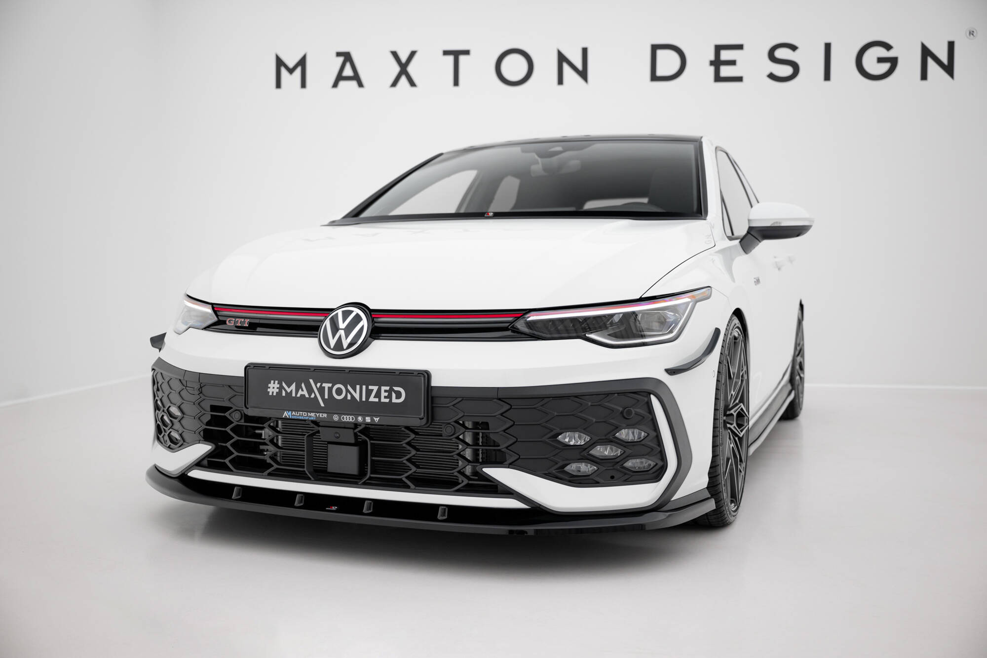Maxton Design Передний сплиттер V.5 для Volkswagen Golf GTI / GTE / R-Line Mk8 (рестайлинг)