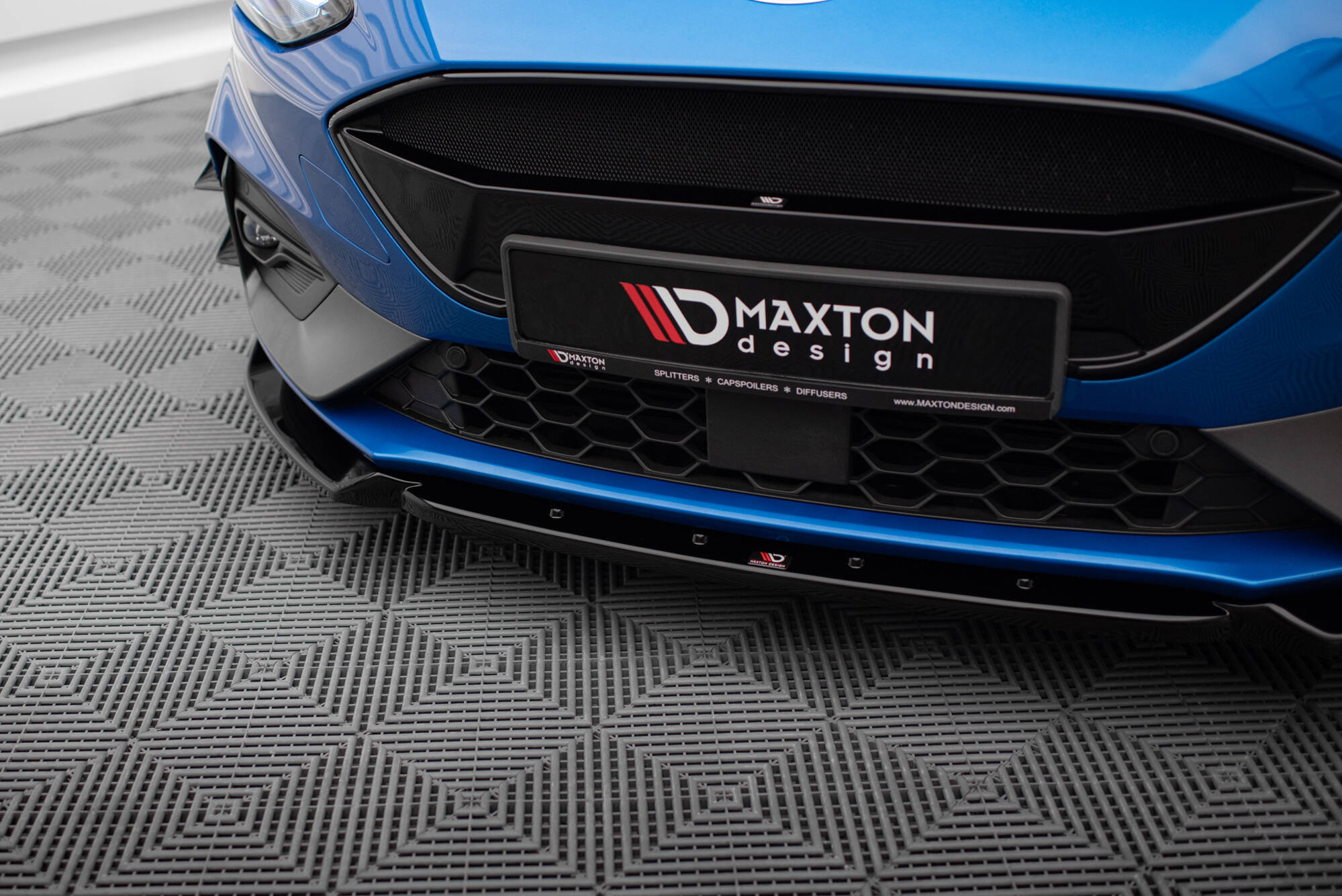 Maxton Design Передний сплиттер V.7 для Ford Focus ST / ST-Line Mk4 — изображение 3