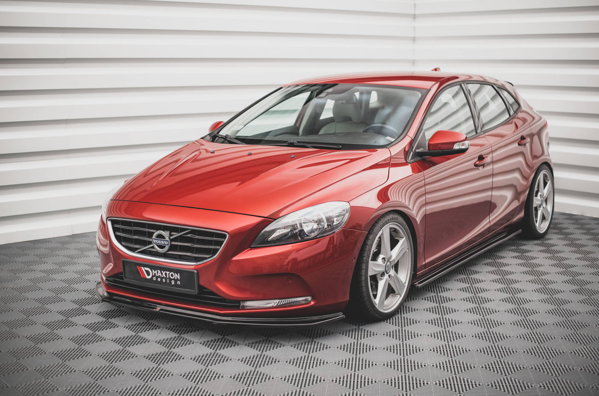 Maxton Design Передний спойлер Volvo V40
