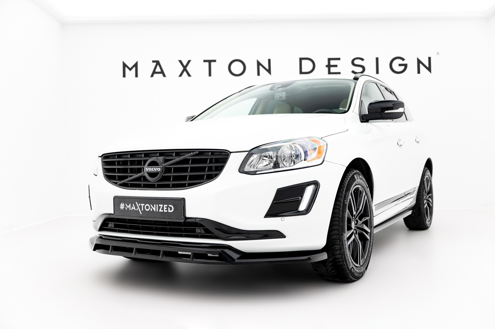 Maxton Design Передний сплиттер Volvo XC60 Mk1 рестайлинг