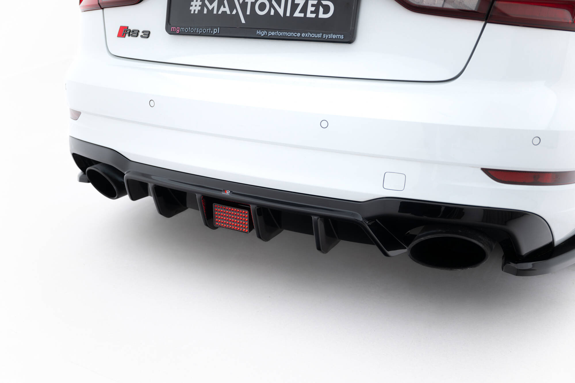 Maxton Design Светодиодный стоп-сигнал для Audi RS3 Sedan 8V / 8V Facelift — изображение 2