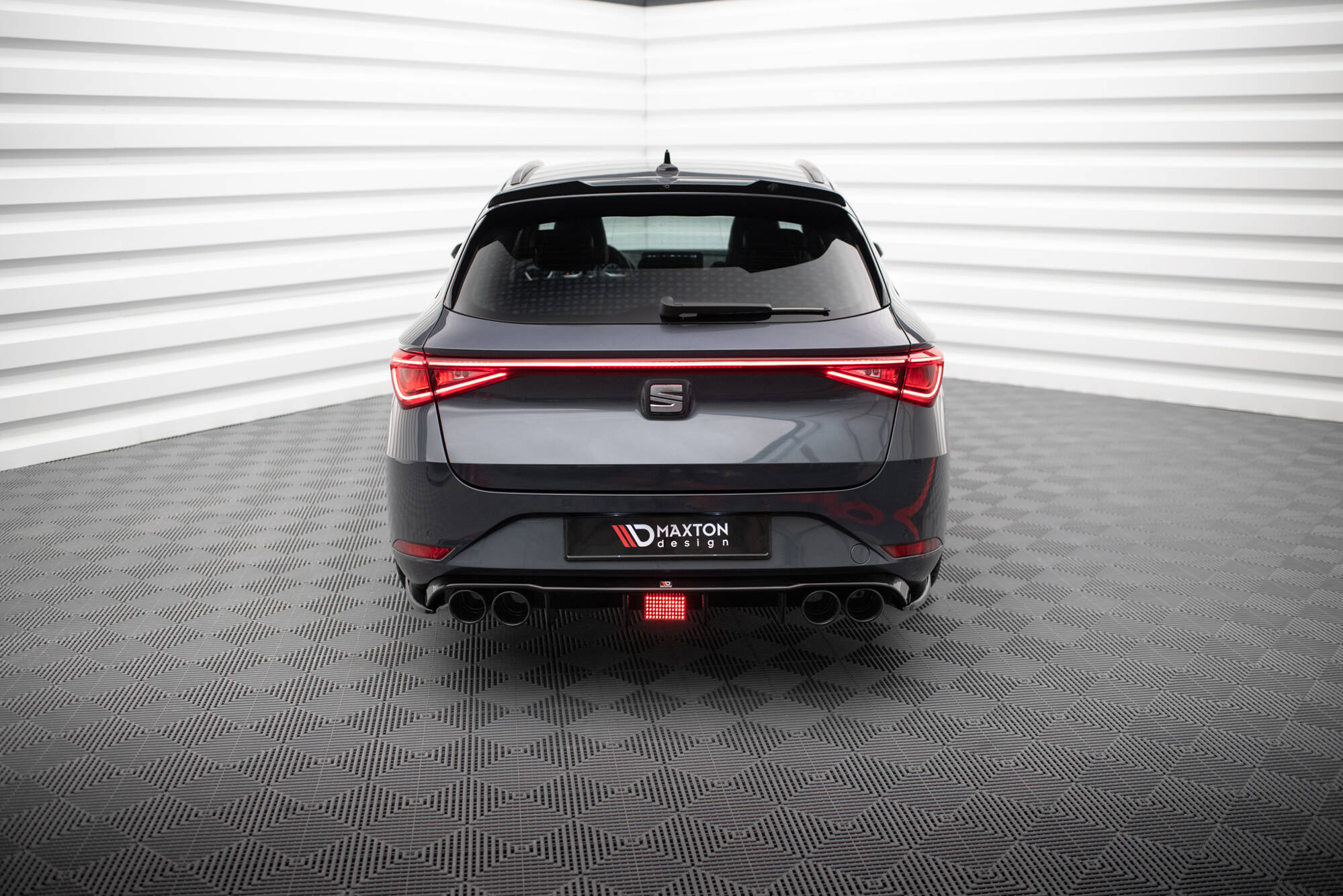 Maxton Design Светодиодный стоп-сигнал Seat Leon ST FR Mk4 — изображение 3