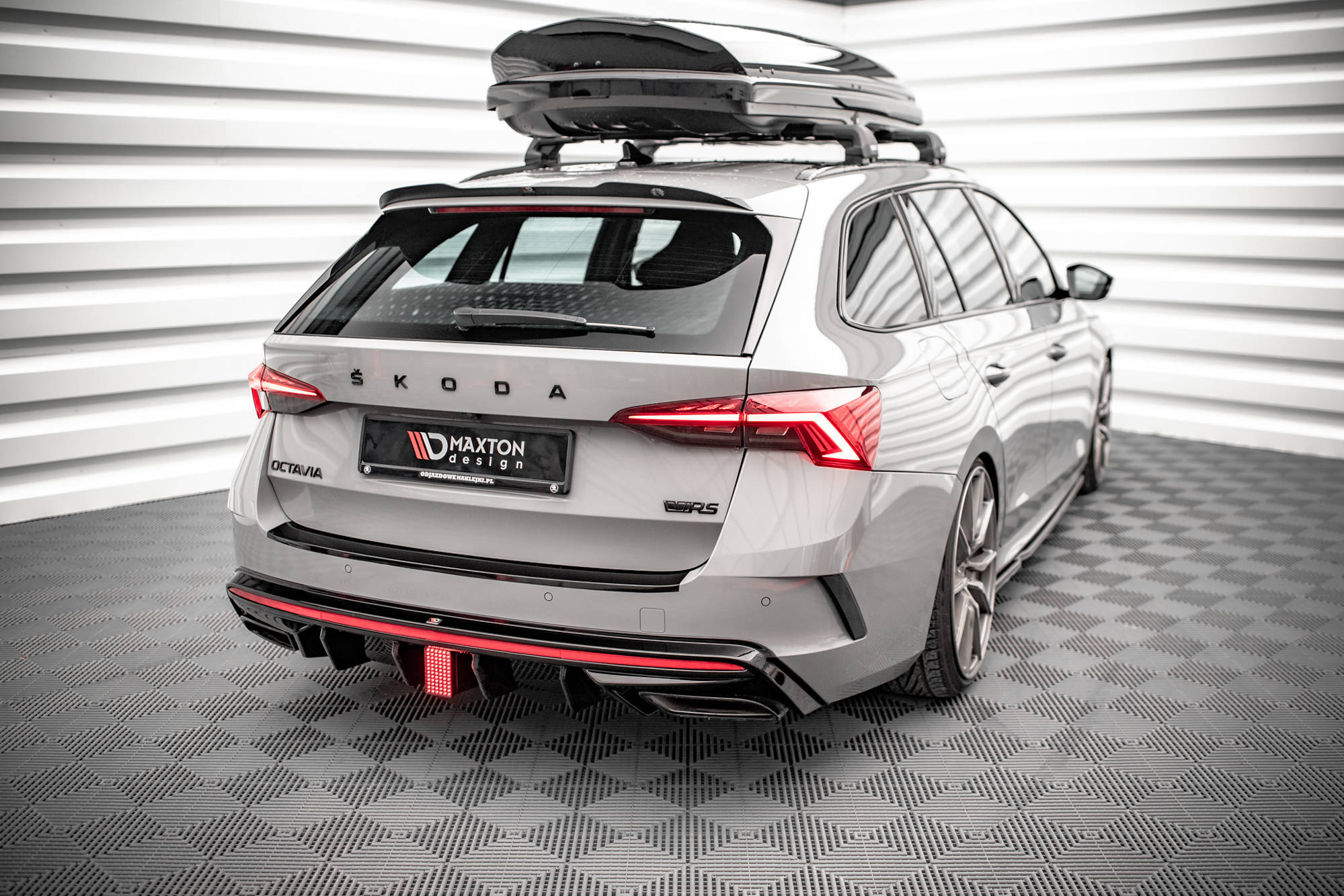 Maxton Design Светодиодный стоп-сигнал Skoda Octavia RS Mk4 — изображение 3