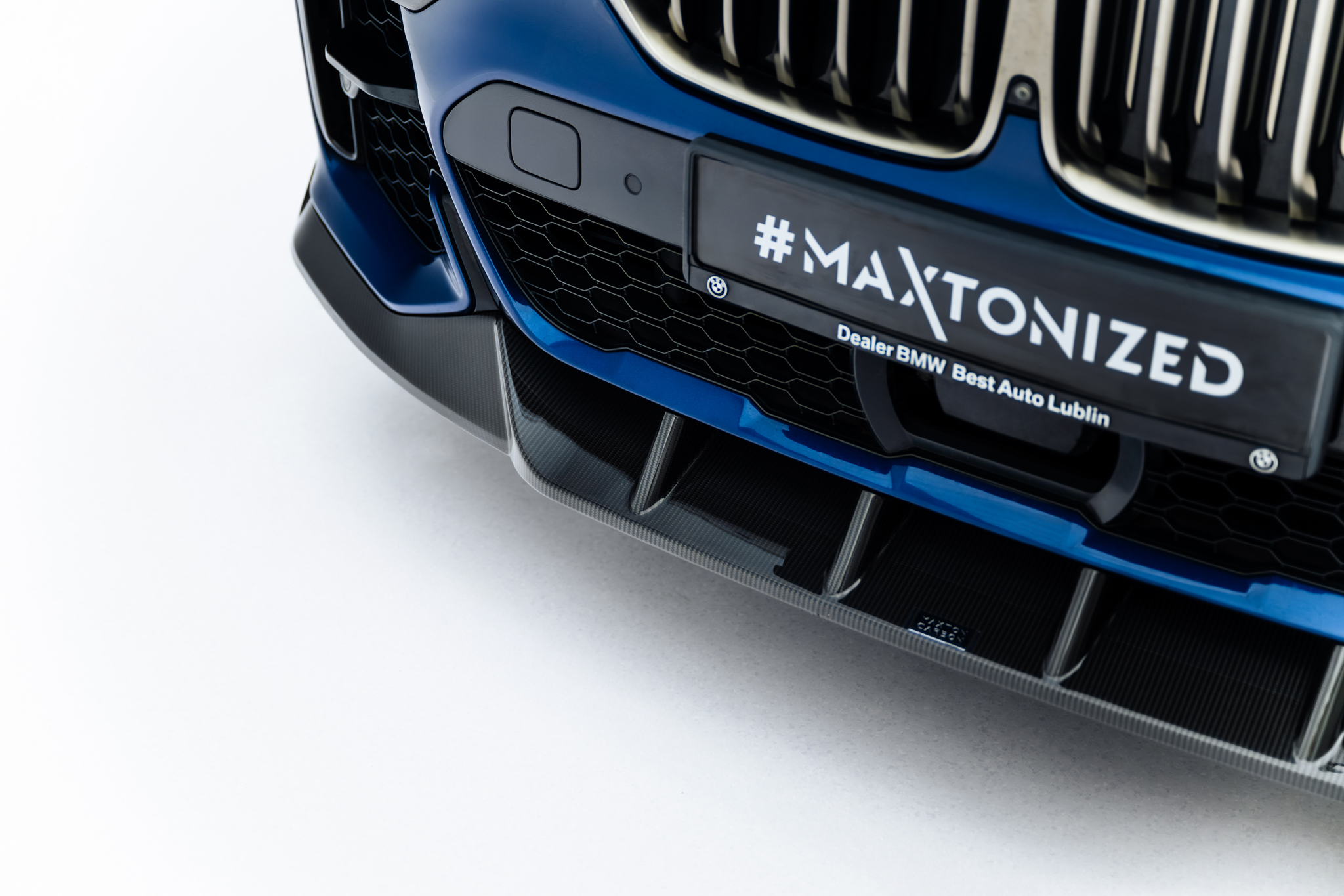 Maxton Design Передний сплиттер из препрег-карбона для BMW X7 M-Pack G07 — изображение 9