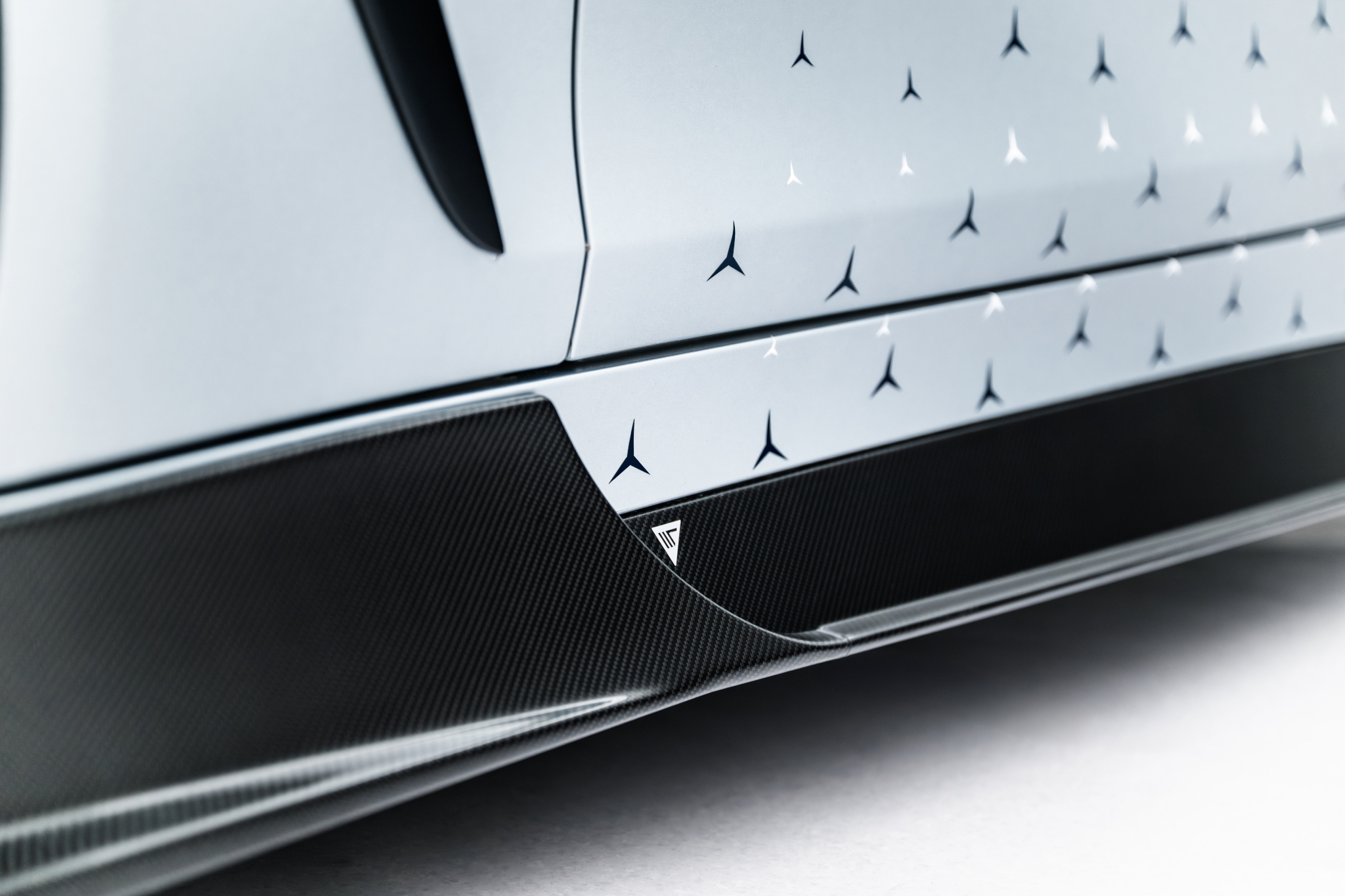 Maxton Design Боковые пороги из препрег-карбона для Mercedes-AMG GT 63 / 55 / 63 SE Performance C192 — изображение 8