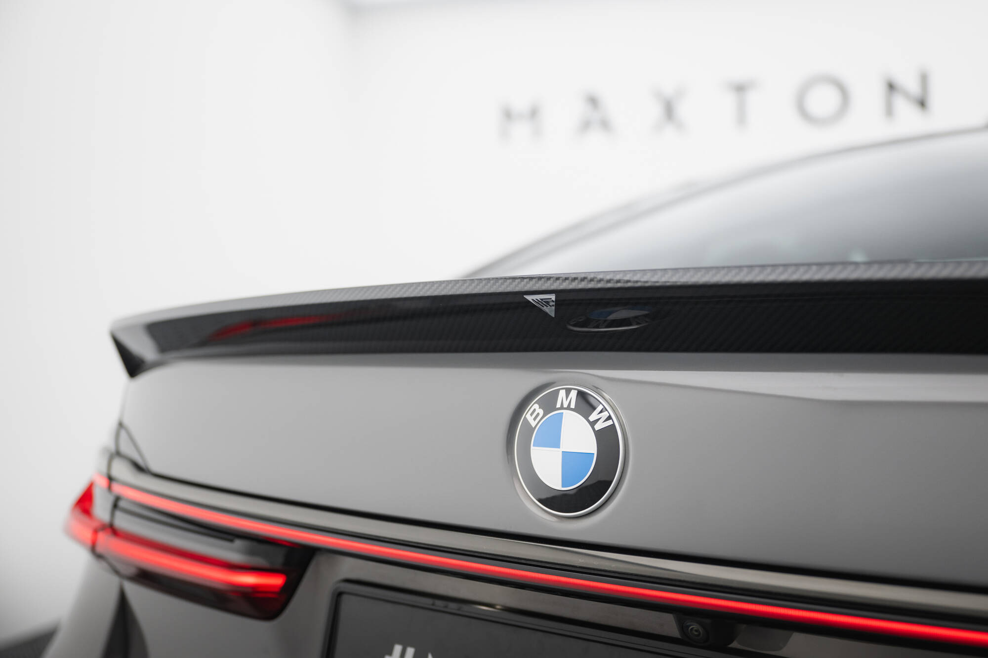 Maxton Design Спойлер на заднюю дверь из препрег-карбона для BMW 7 G11 / G11 Facelift — изображение 4
