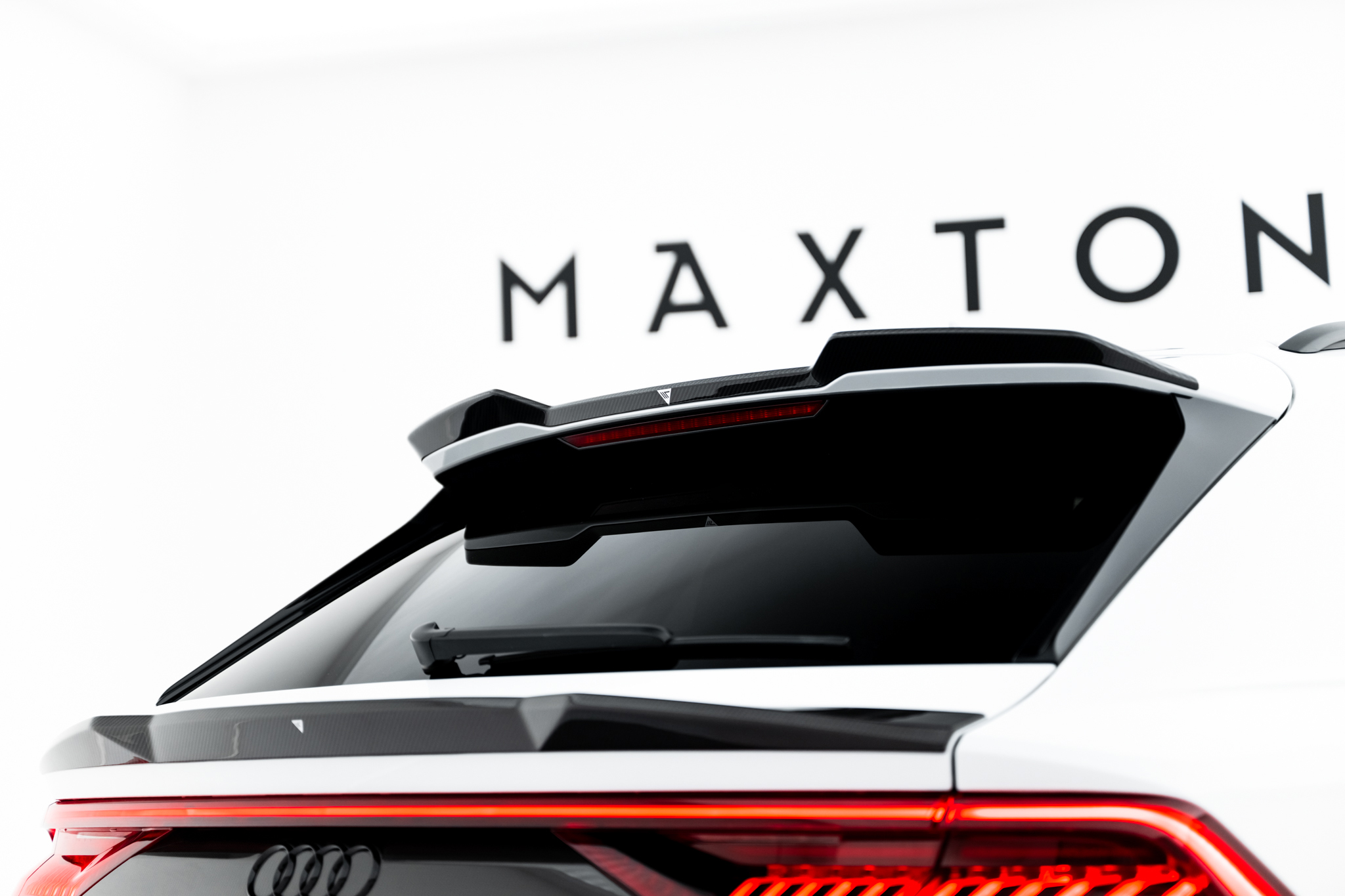 Maxton Design Спойлер на крышку багажника (верхний) из препрег-углеродного волокна для Audi RSQ8 Mk1 — изображение 4