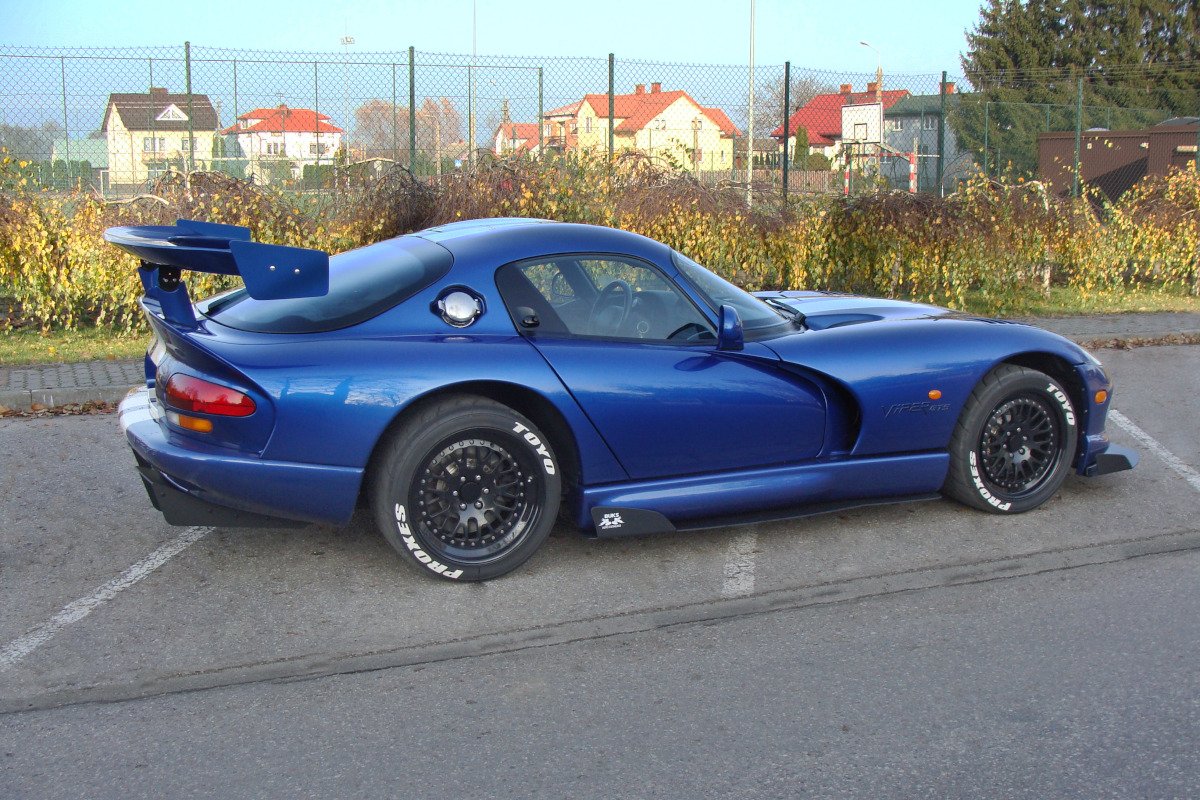 Maxton Design Боковые юбки и диффузоры для гонок Dodge VIPer GTS