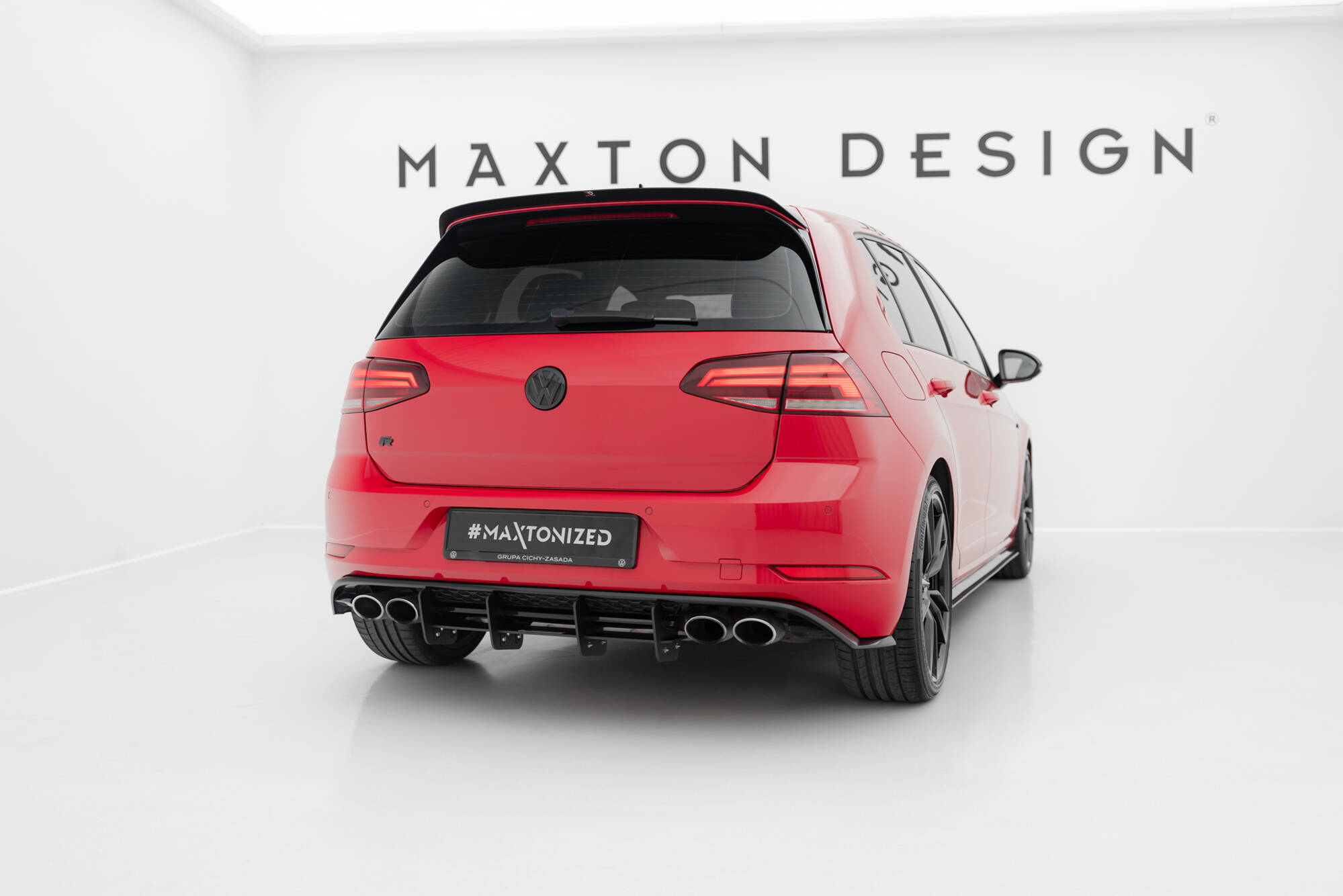 Maxton Design Задний диффузор Volkswagen Golf R Mk7 Facelift — изображение 2
