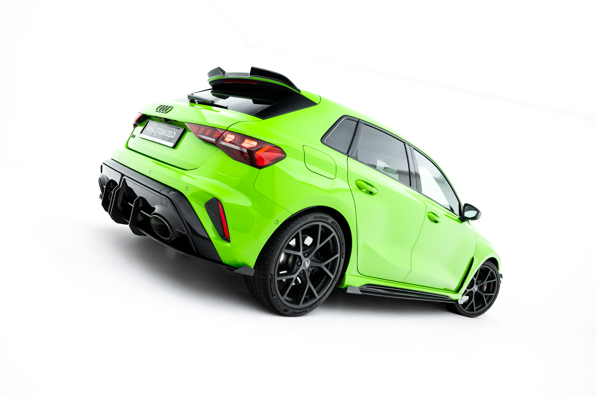 Maxton Design Задние боковые брызговики Audi RS3 Sportback 8Y Facelift — изображение 3