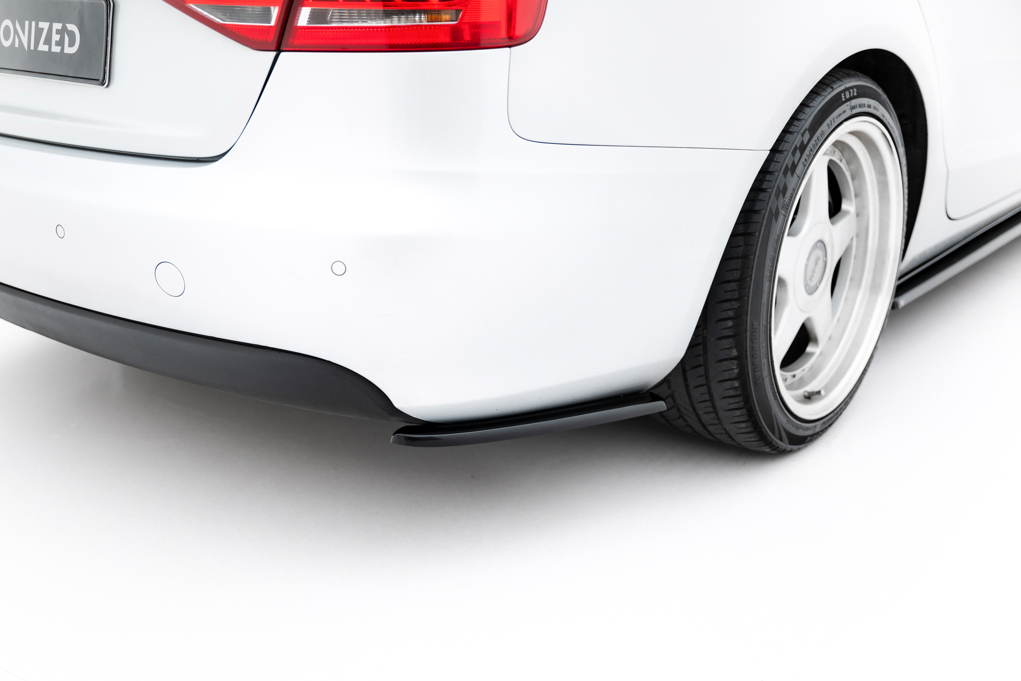 Maxton Design Задние боковые сплиттеры Audi A4 Sedan / Avant B8