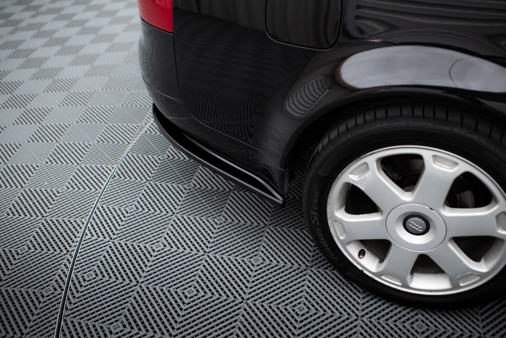 Maxton Design Задние боковые спойлеры Audi S6 C5 — изображение 2