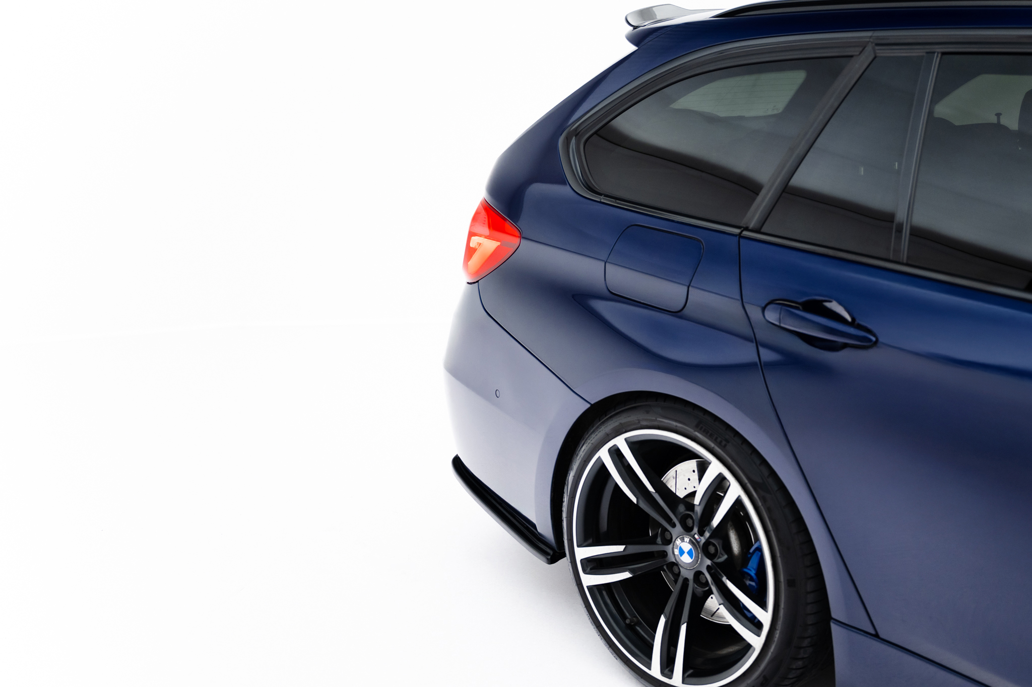 Maxton Design Задние боковые сплиттеры BMW 3 M-Pack Седан / Универсал F30 / F30 Фейслифт / F31 / F31 Фейслифт — изображение 4