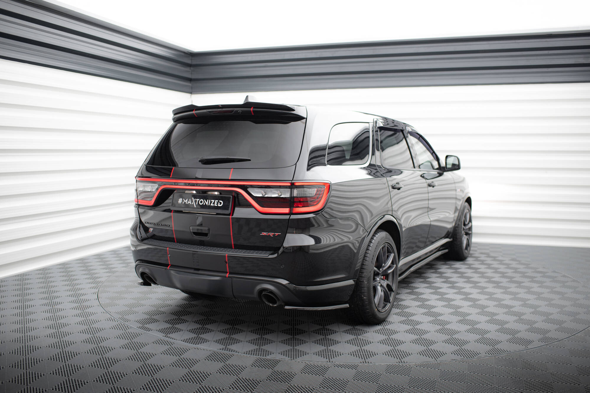 Maxton Design Задние боковые спойлеры Dodge Durango SRT Mk3 — изображение 2