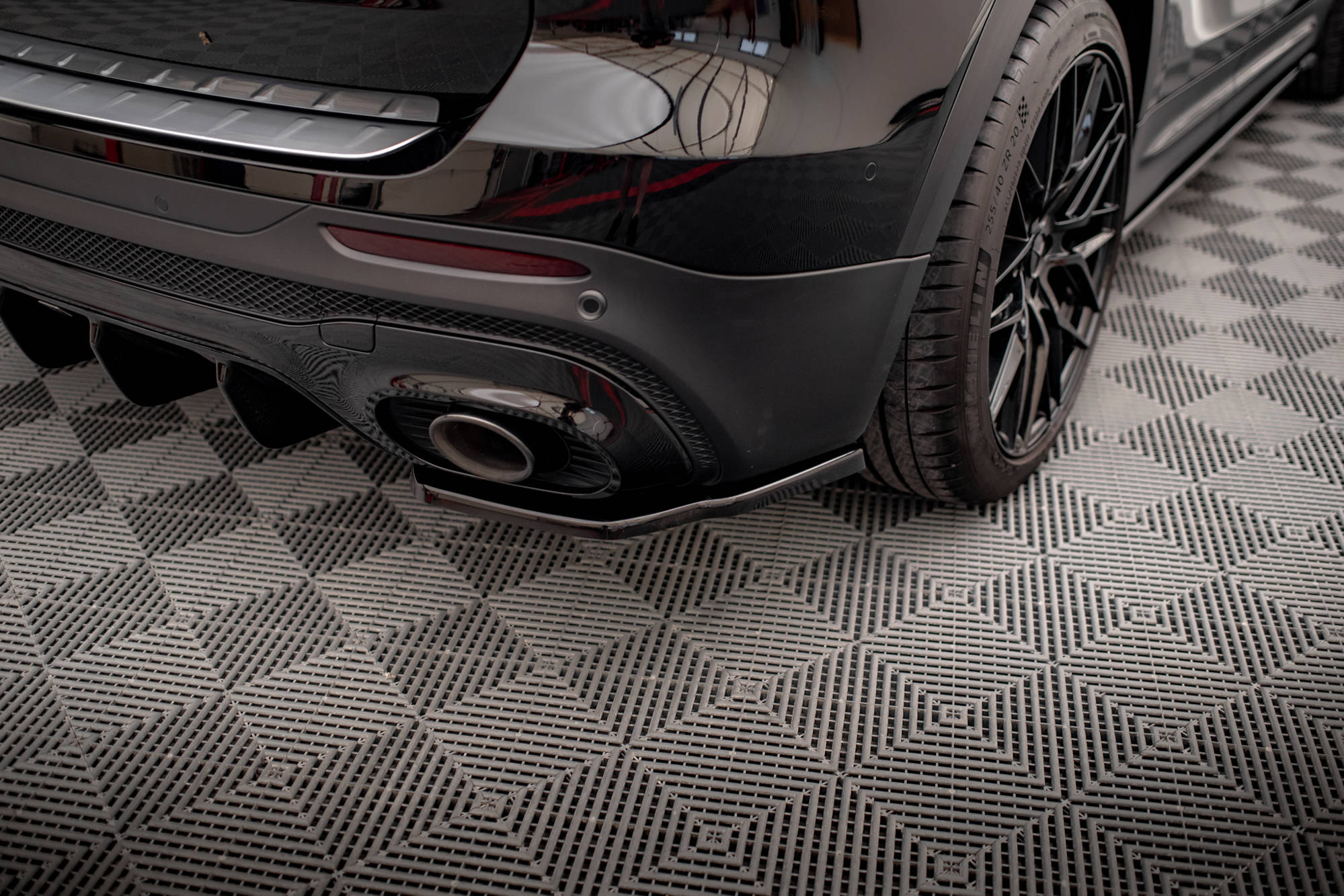 Maxton Design Задние боковые сплиттеры Mercedes-AMG GLB 35 / AMG-Line X247