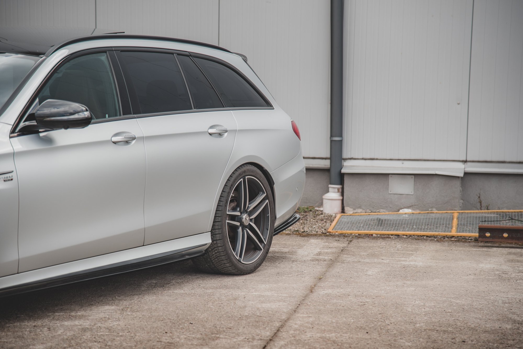 Maxton Design Задние боковые спойлеры Mercedes-Benz E63 AMG Estate S213 — изображение 3