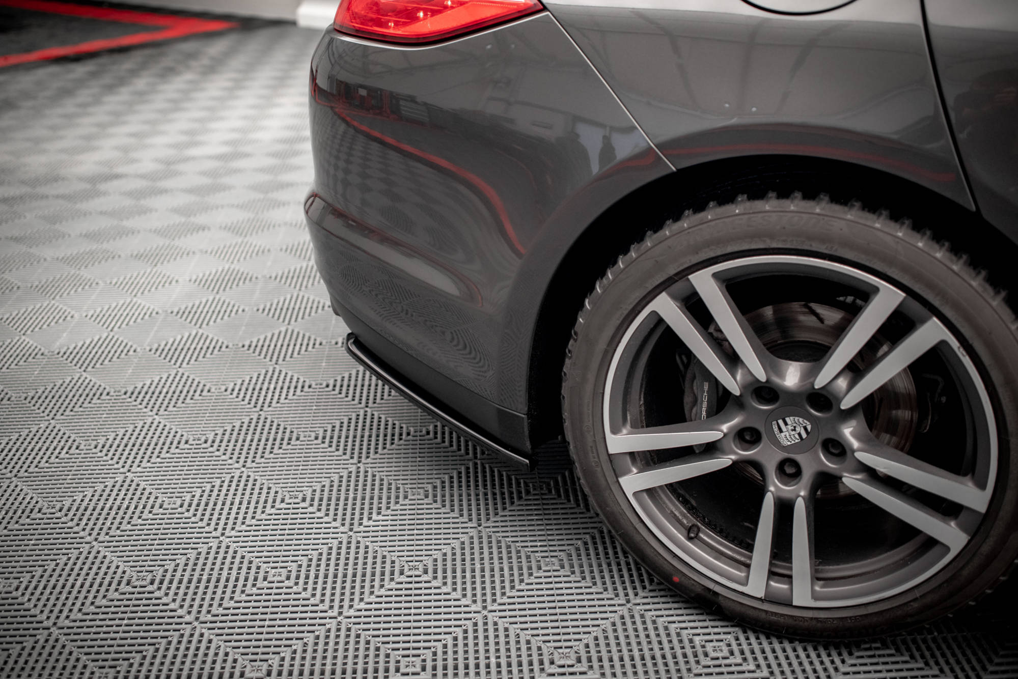 Maxton Design Задние боковые спойлеры для Porsche Panamera / Panamera Diesel 970 — изображение 2