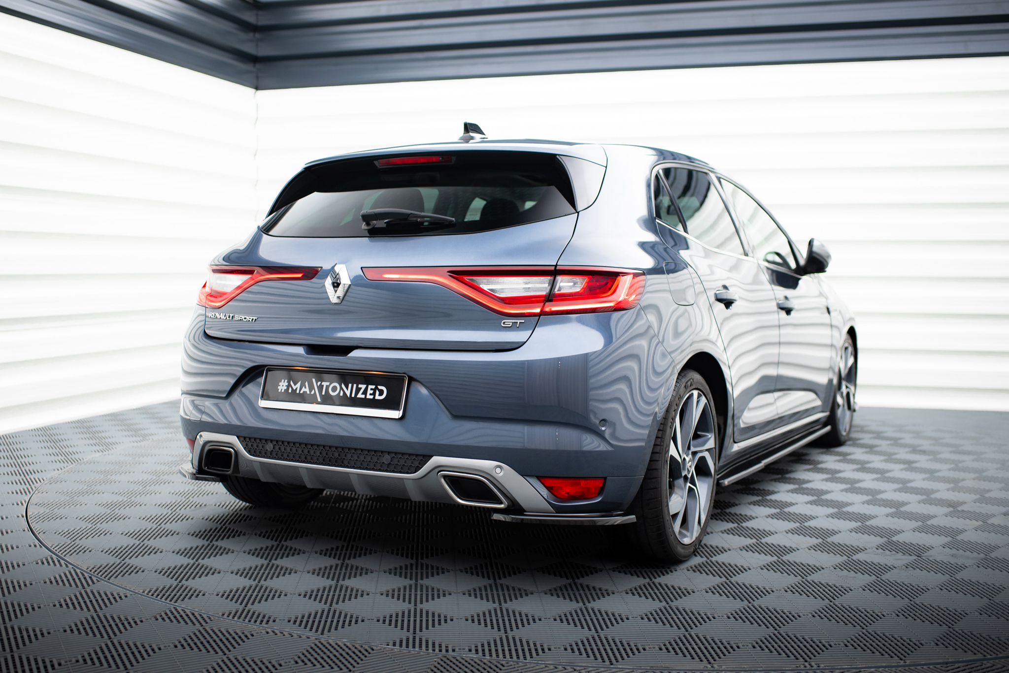 Maxton Design Задние боковые спойлеры для Renault Megane Mk.4 GT-Line — изображение 3