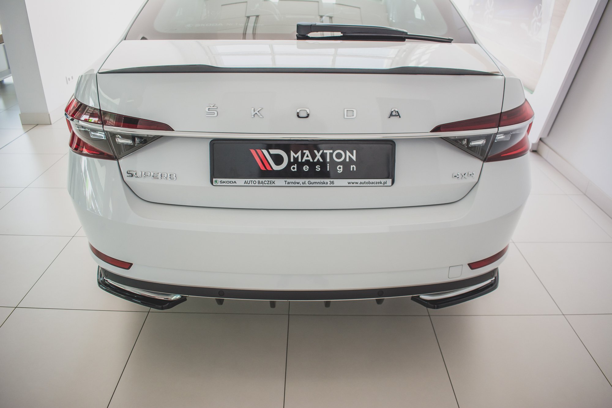 Maxton Design Задние боковые спойлеры Skoda Superb Liftback / Combi Mk3 Facelift — изображение 3