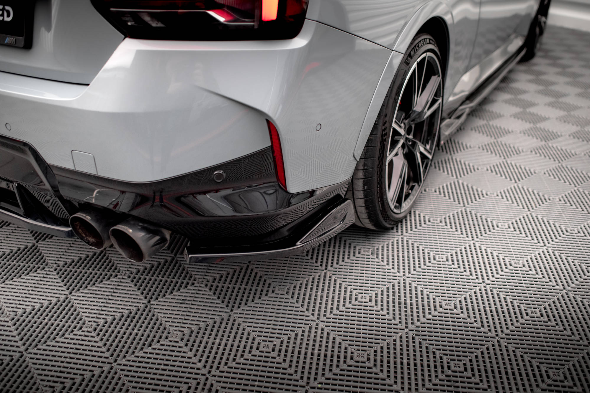 Maxton Design Задние боковые сплиттеры V.1 для BMW 2 Coupe M240i G42