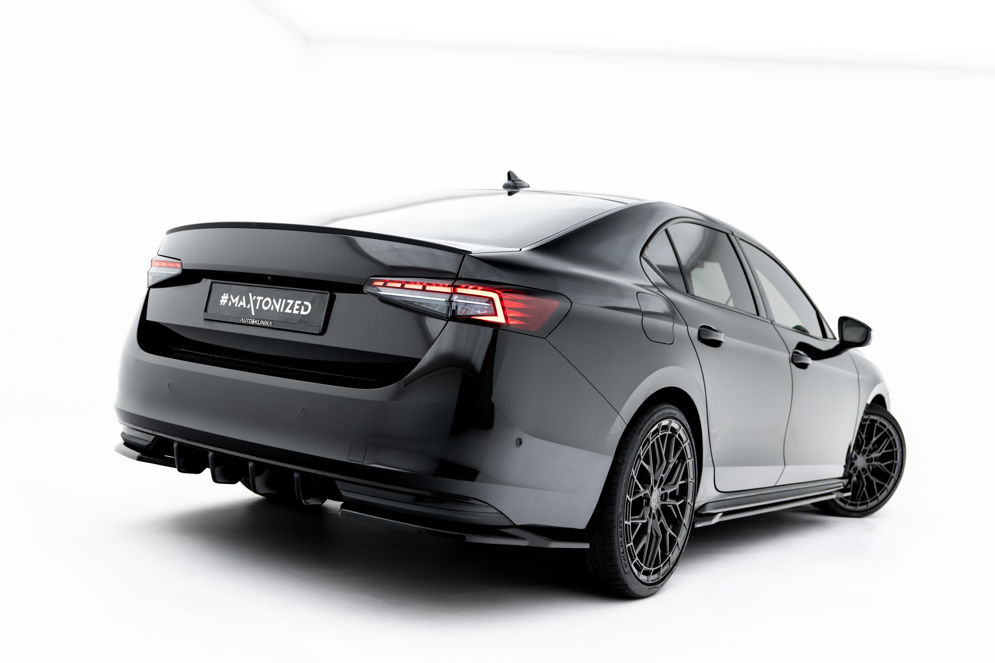 Maxton Design Задние боковые сплиттеры V.1 для Skoda Superb Sportline Mk4