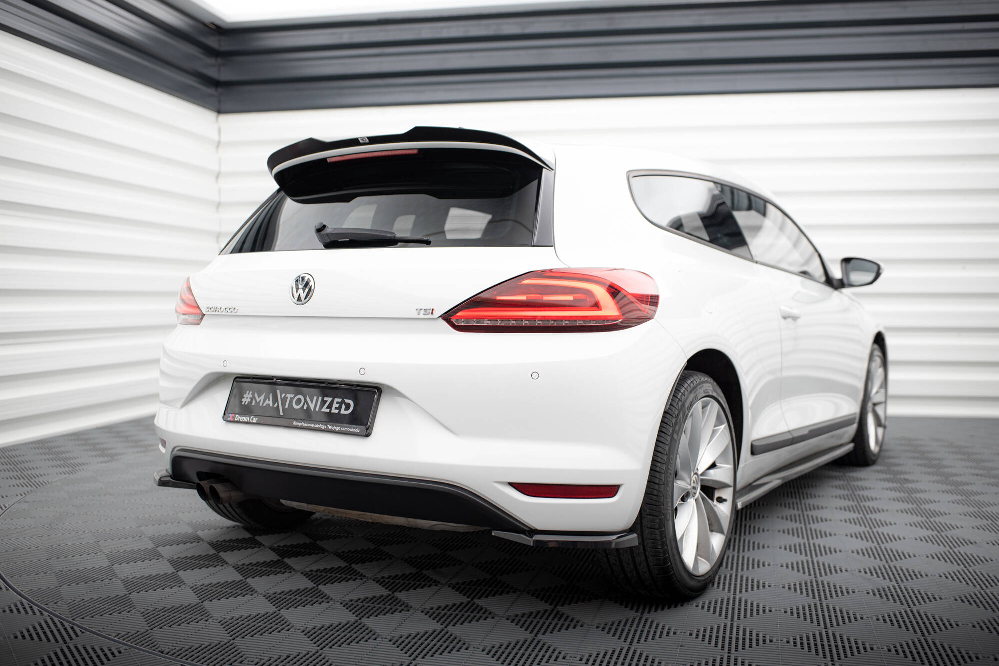 Maxton Design Задние боковые сплиттеры V.1 Volkswagen Scirocco Mk3 Facelift