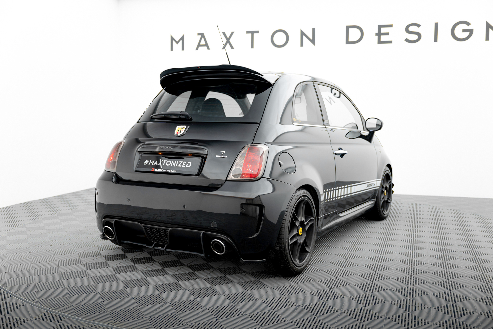 Maxton Design Задние боковые сплиттеры V.2 для Abarth 500 Mk1 — изображение 2
