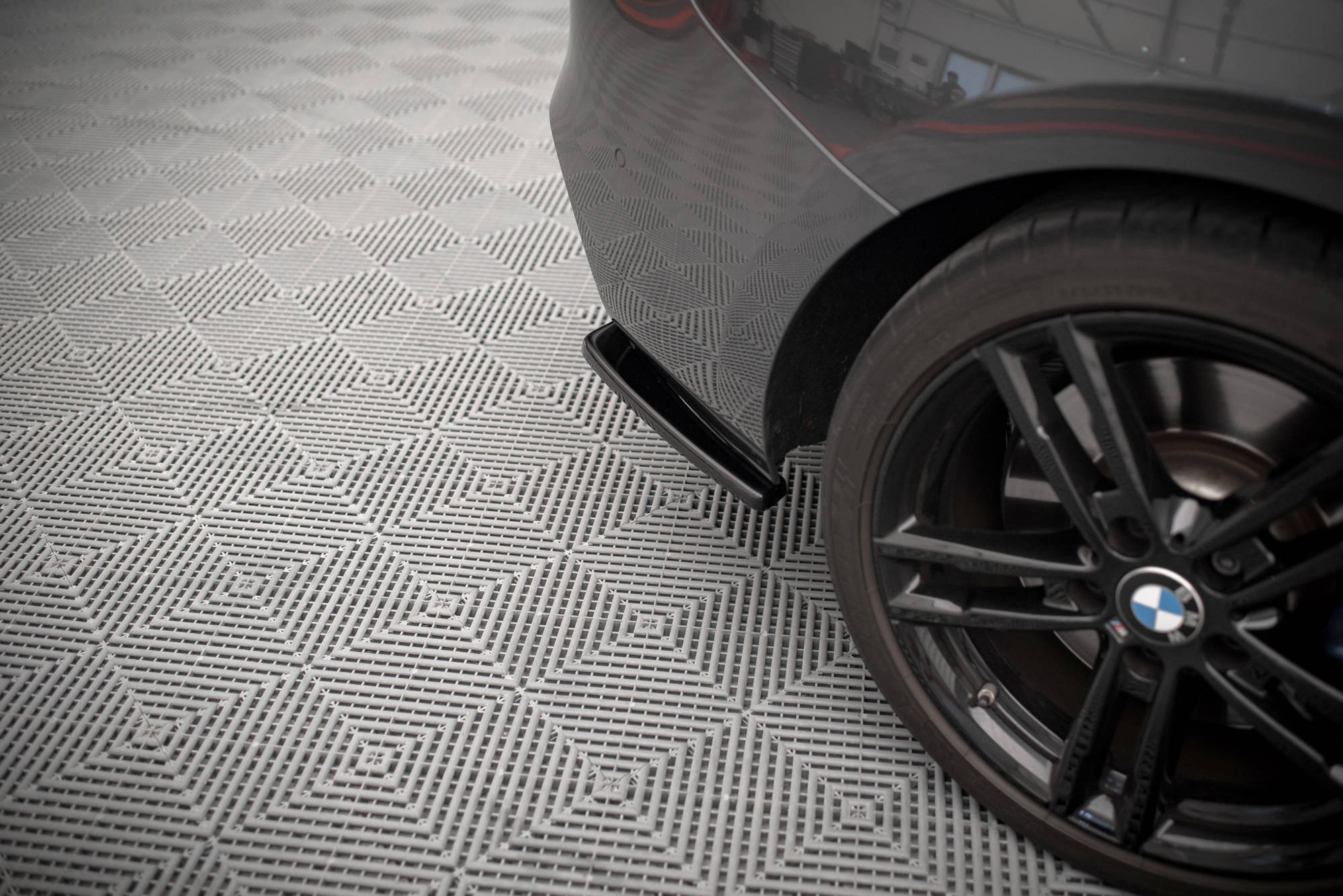 Maxton Design ЗАДНИЕ БОКОВЫЕ СПЛИТТЕРЫ V.2 BMW 1В F20/F21 M-POWER РЕСТАЙЛИНГ — изображение 3