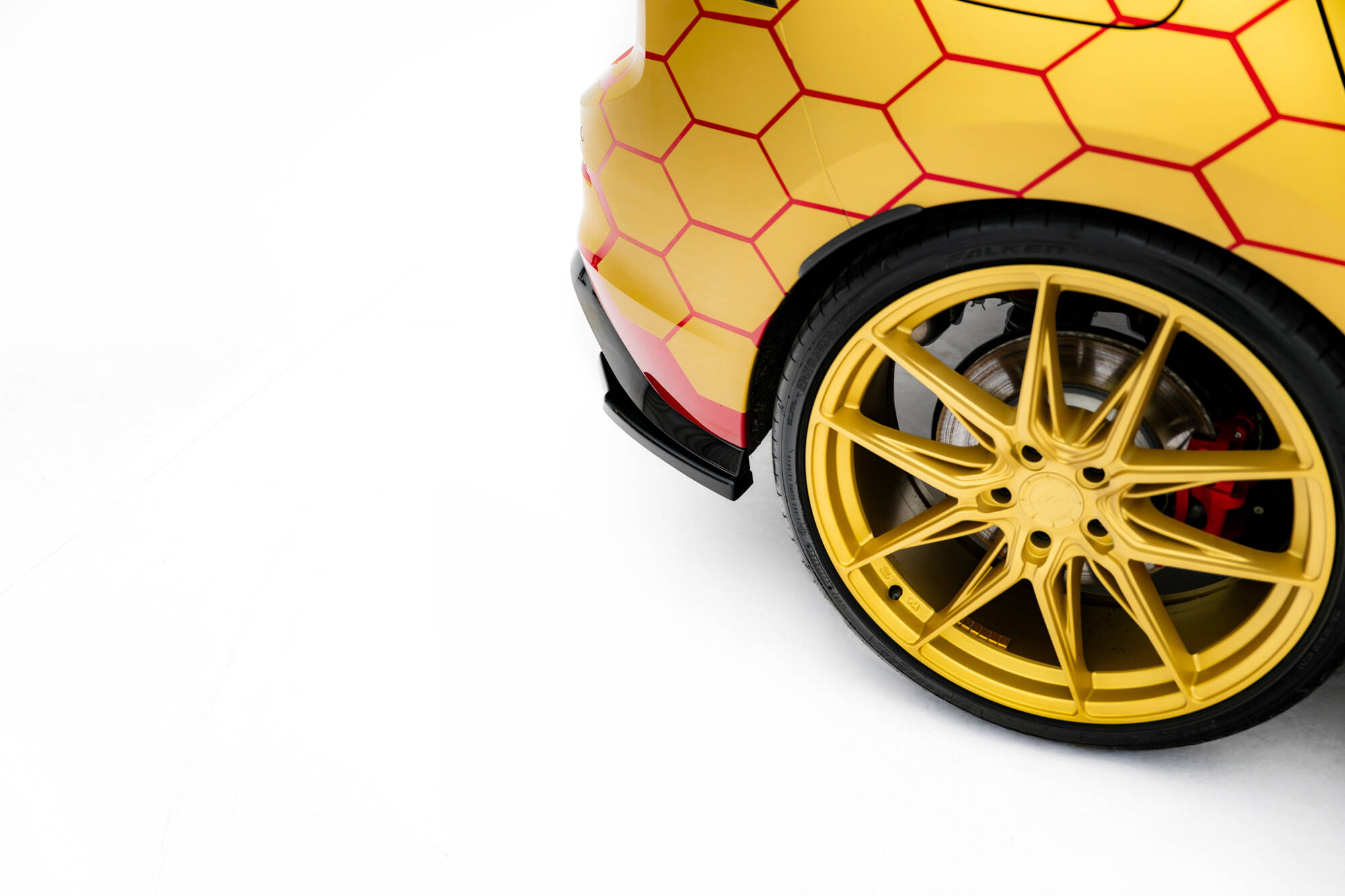 Maxton Design Задние боковые сплиттеры V.2 для Volkswagen Golf GTI Clubsport Mk8 (рестайлинг) — изображение 2