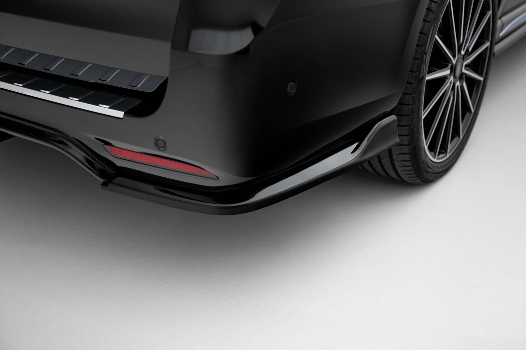 Maxton Design Задние боковые сплиттеры V.3 Mercedes-Benz V-Class AMG-Line W447 Facelift 2